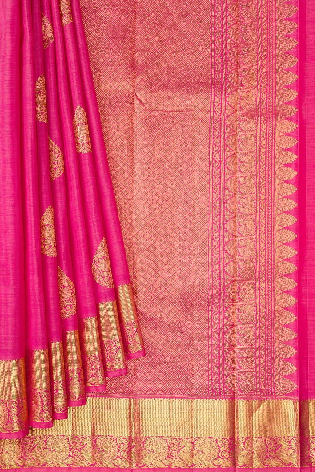 Pleats and pallu of Pink Dual Tone Kanjivaram Silk Saree with Zari Butta on the body and Zari Border. 