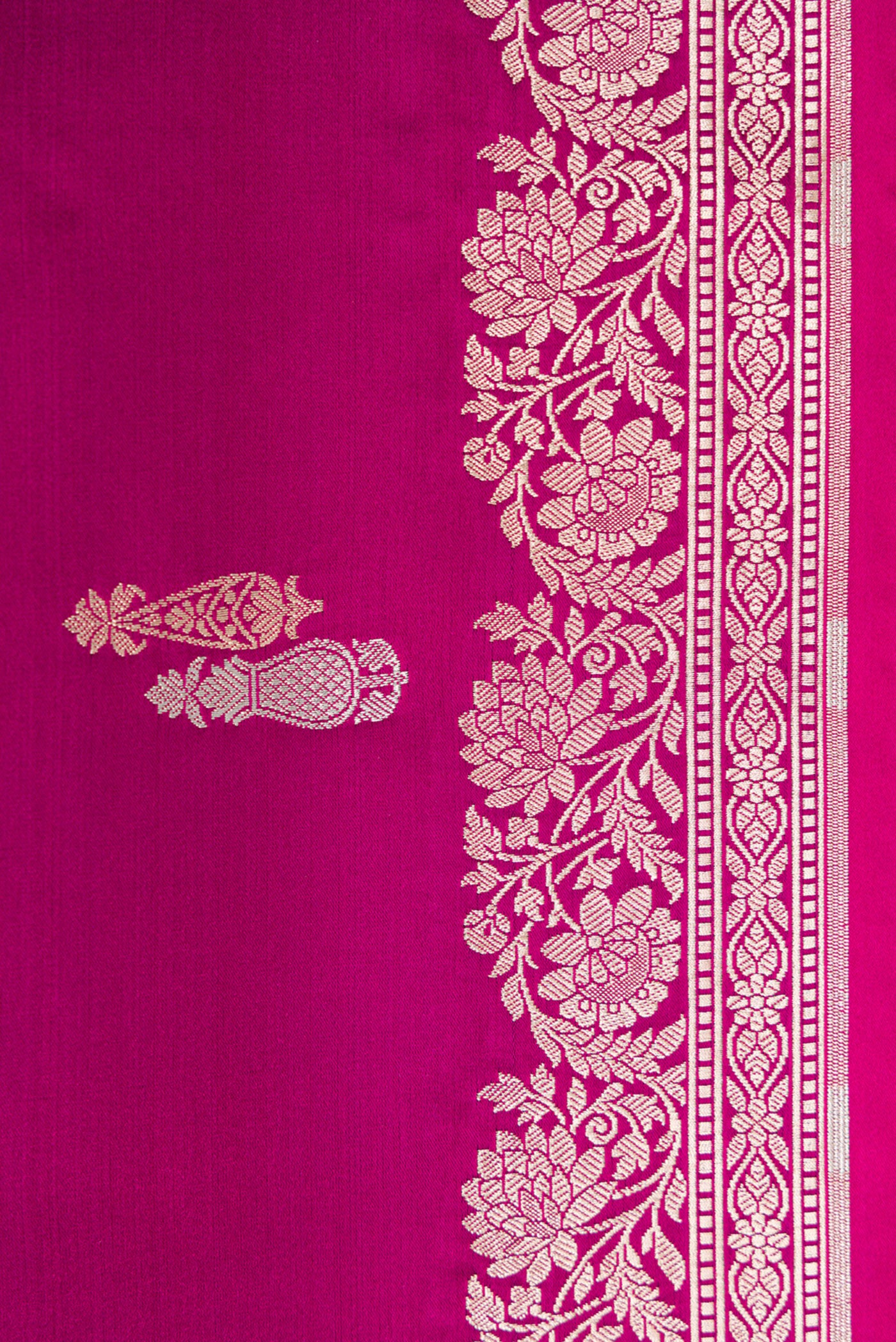 Border image of Burgundy Dual Tone Banarasi Silk Saree with Zari Butta on the body and Zari Border. 