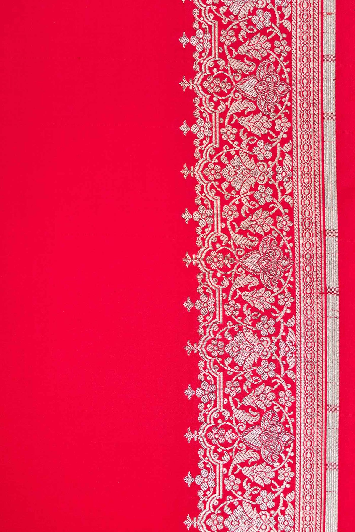 Border image of Red Dual Tone Blended Banarasi Silk Saree with Plain Body and Fancy Border. 