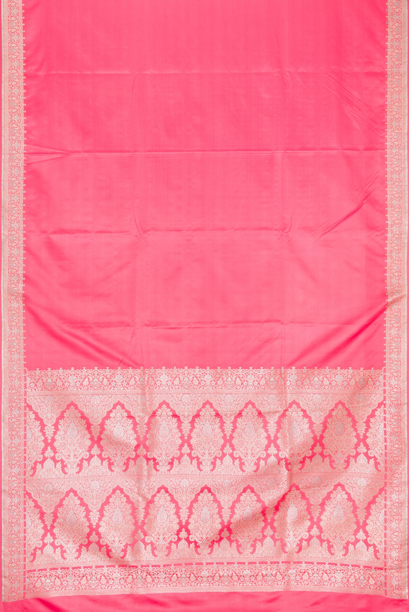 Flat view of Pink Dual Tone Banarasi Silk Saree with Plain Body and Fancy Border. 