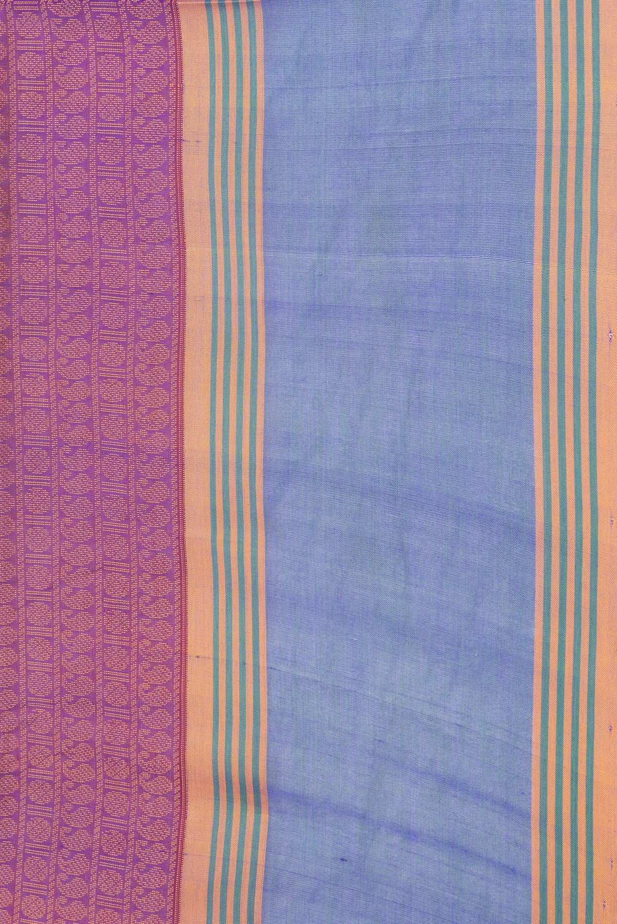 Border image of Purple Dual Tone Cotton Saree with Jacquard design on the body and Thread Border. 