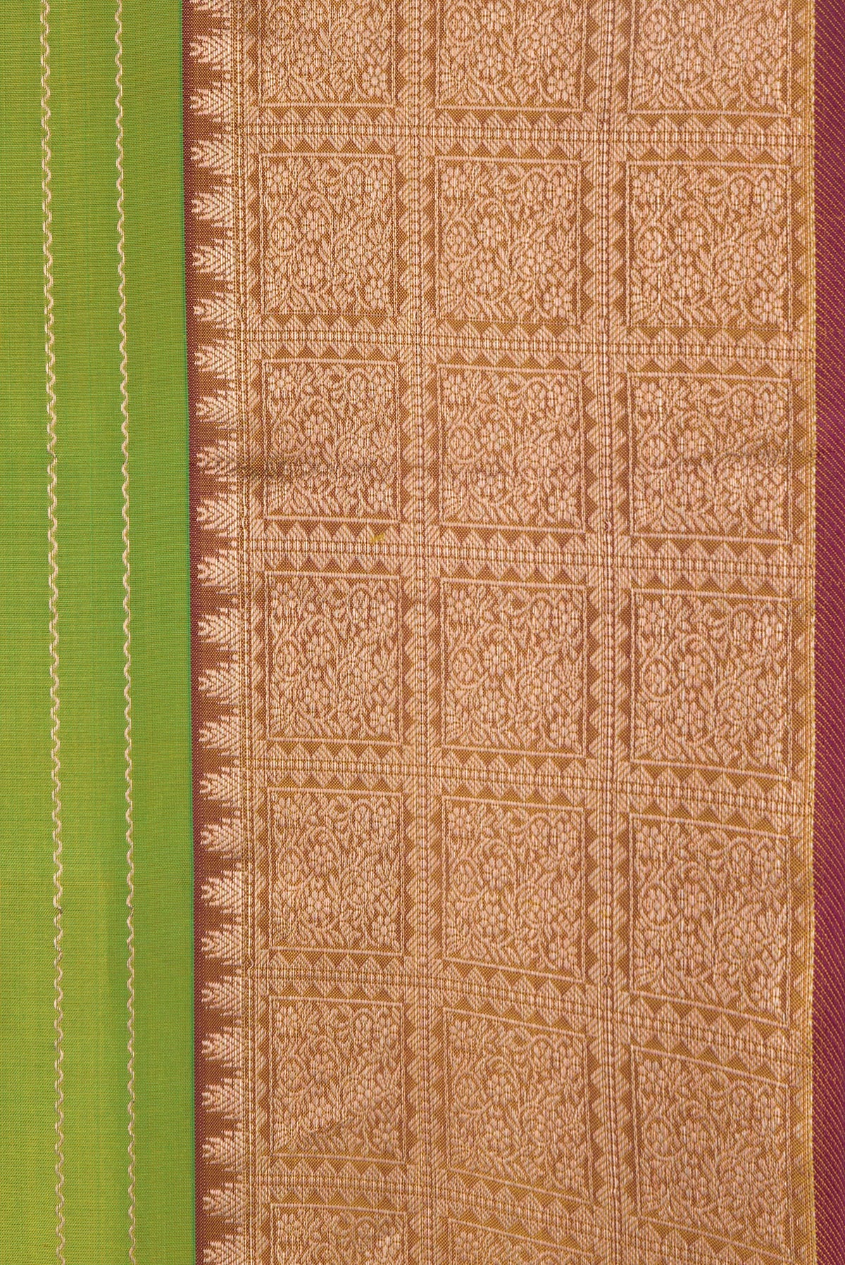 Border image of Parrot Green Dual Tone Kanchipuram Silk Saree with Stripes on the body and Zari Border. 