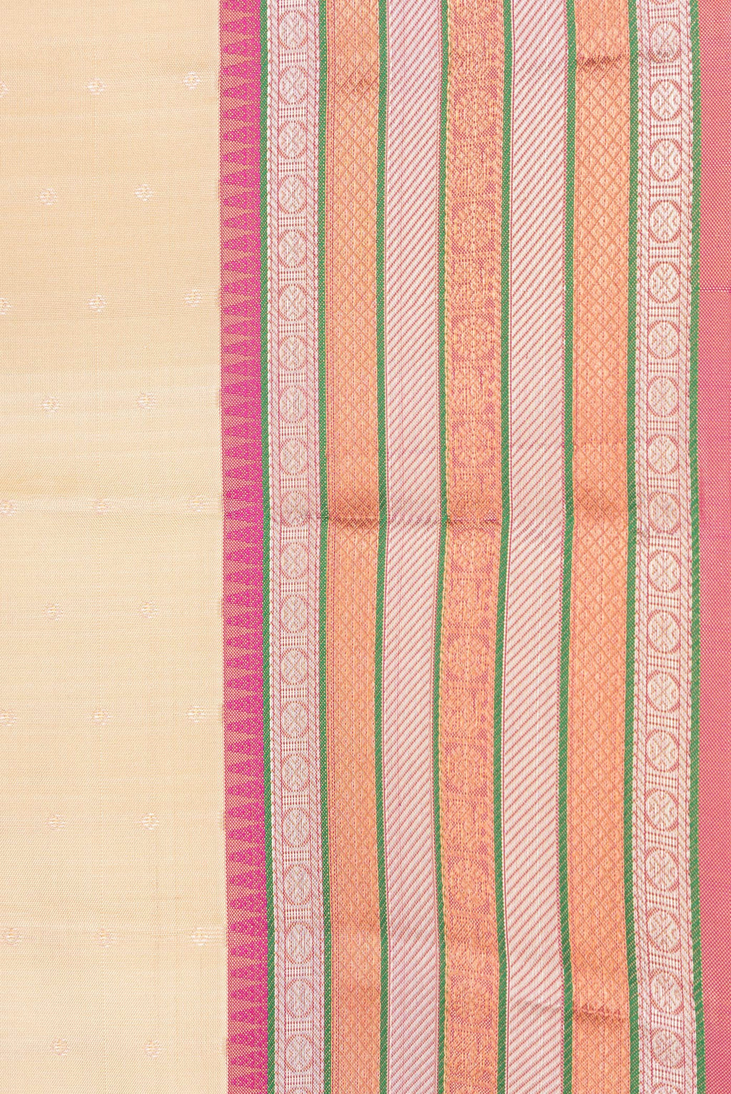 Border image of Beige Dual Tone Kanchipuram Silk Saree with Zari Butta on the body and Zari Border. 