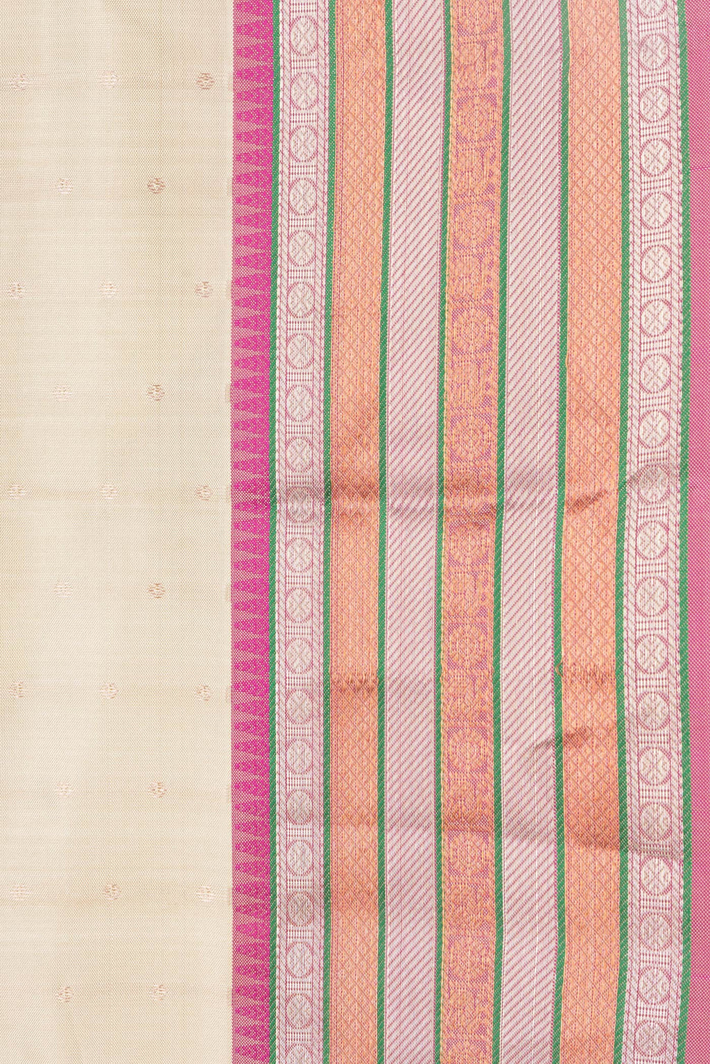Border image of Beige Dual Tone Kanchipuram Silk Saree with Zari Butta on the body and Zari Border. 