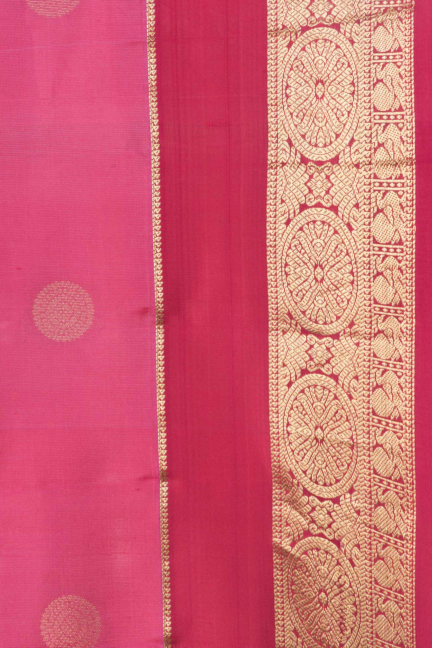 Border image of Pink Dual Tone Kanchipuram Silk Saree with Zari Butta on the body and Zari Border. 