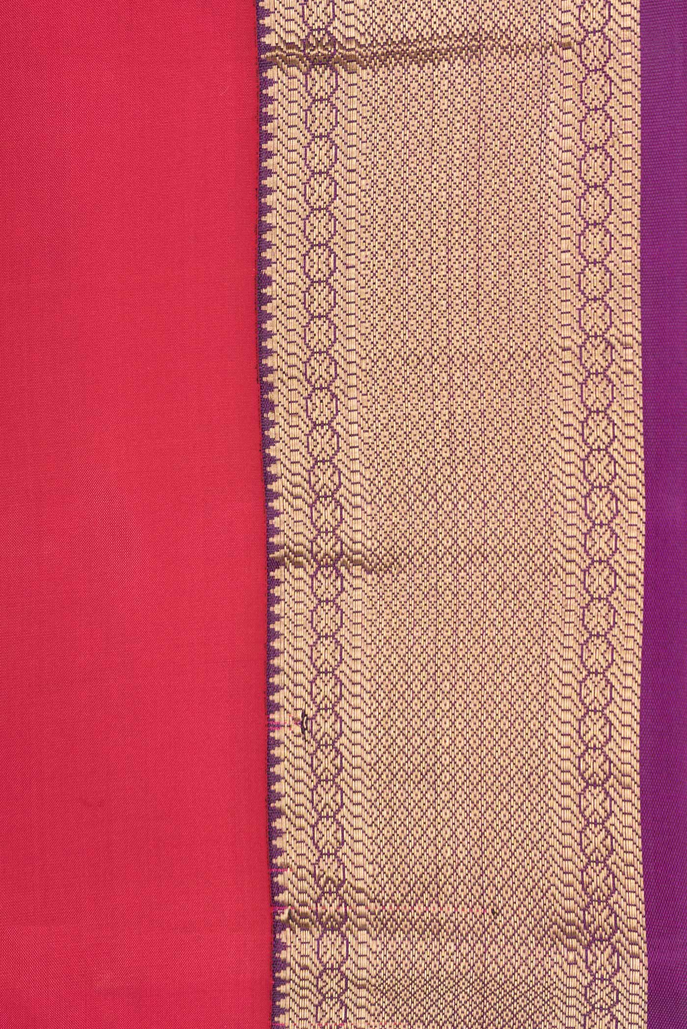 Border image of Pink Dual Tone Kanchipuram Silk Saree with Zari Butta on the body and Zari Border. 