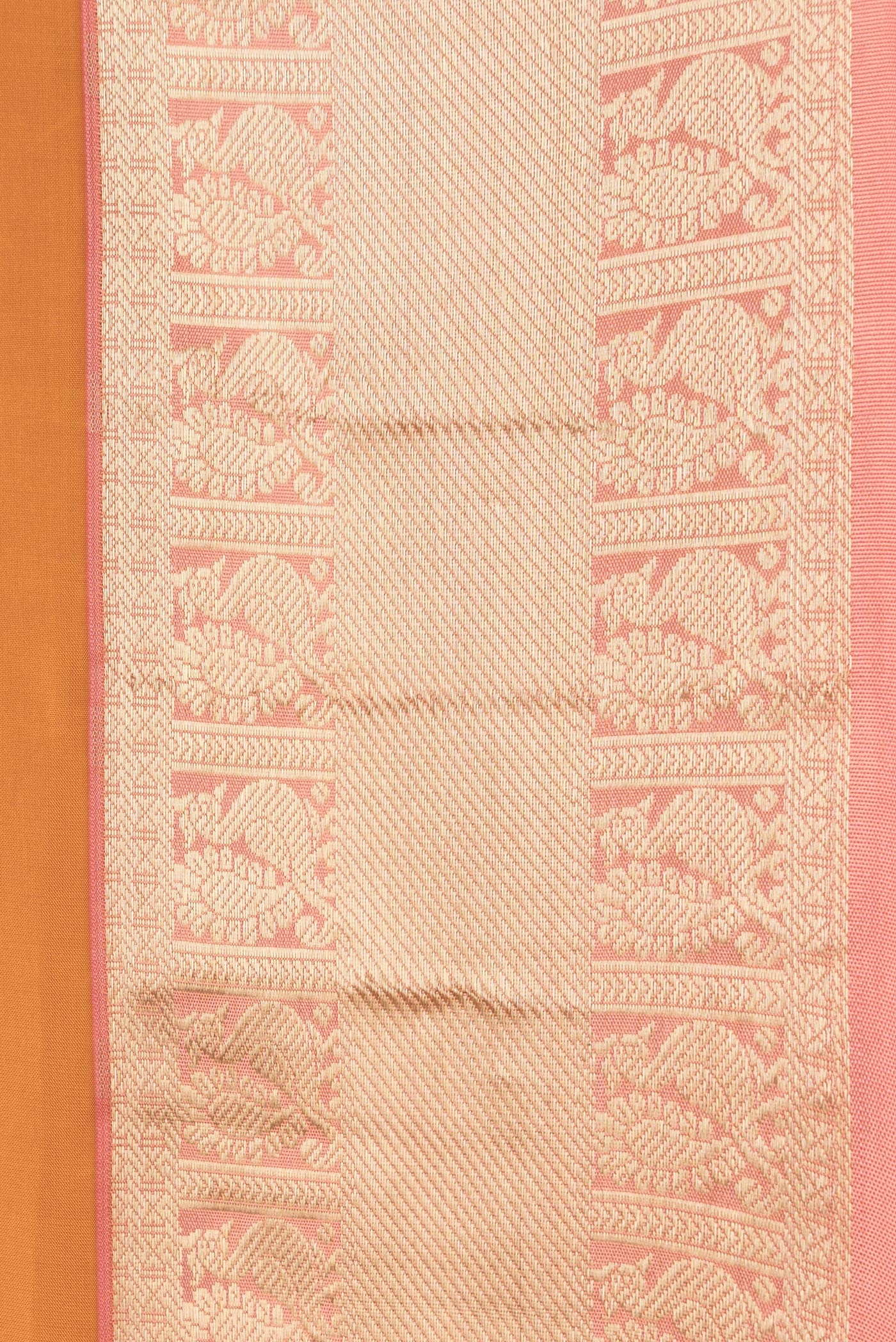 Border image of Mustard Dual Tone Kanchipuram Silk Saree with Zari Butta on the body and Zari Border. 