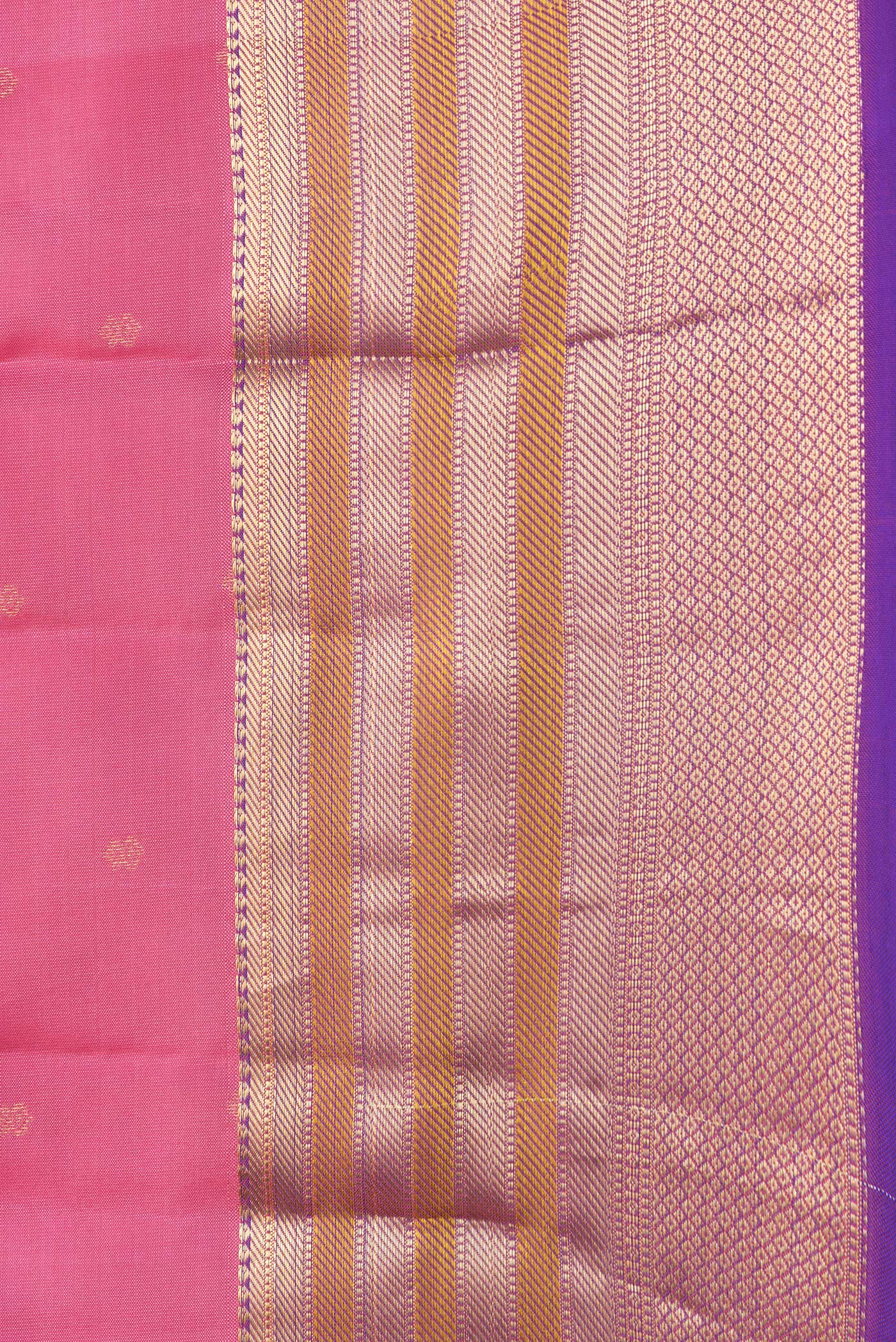 Border image of Pink Dual Tone Kanchipuram Silk Saree with Zari Butta on the body and Zari Border. 