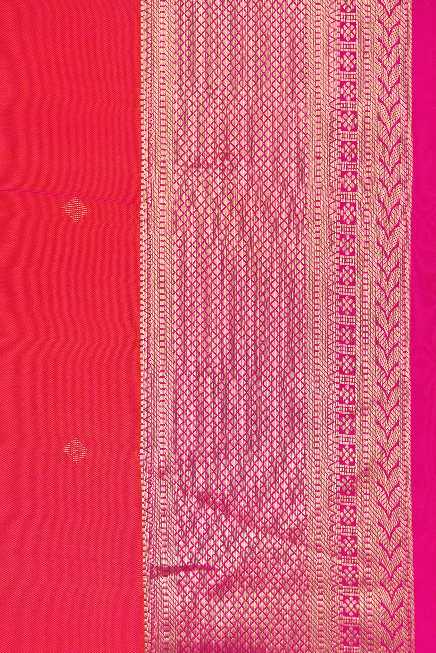 Border image of Coral Dual Tone Kanchipuram Silk Saree with Zari Butta on the body and Zari Border. 