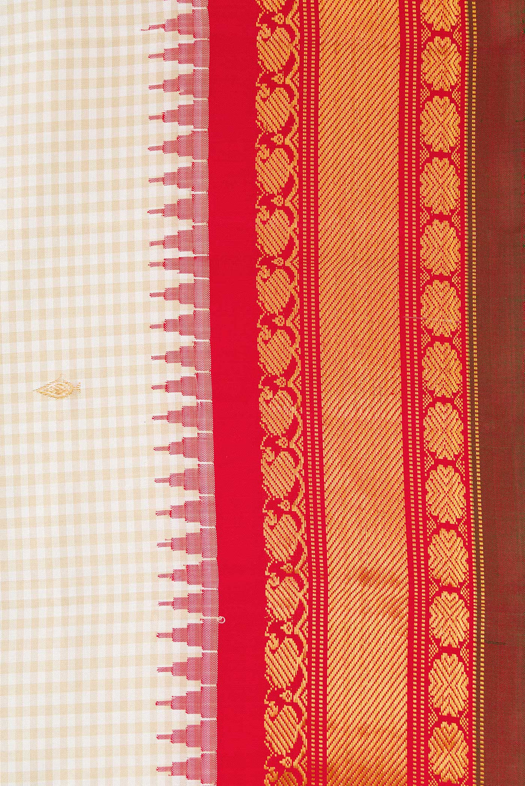Border image of Off White Dual Tone Gadwal Silk Saree with Zari Butta on the body and Zari Border. 