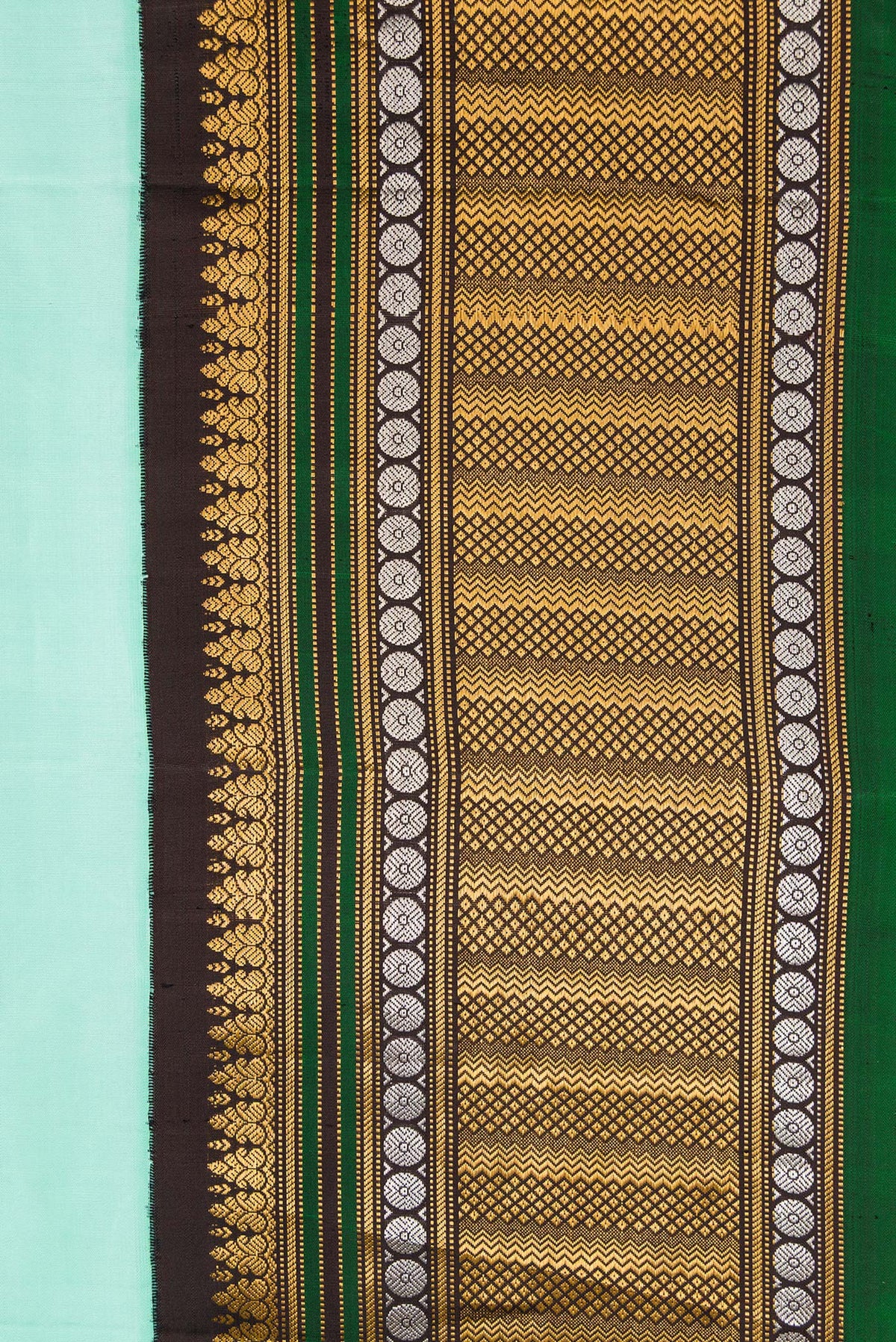 Border image of Sky Blue Dual Tone Gadwal Silk Saree with Zari Butta on the body and Zari Border. 