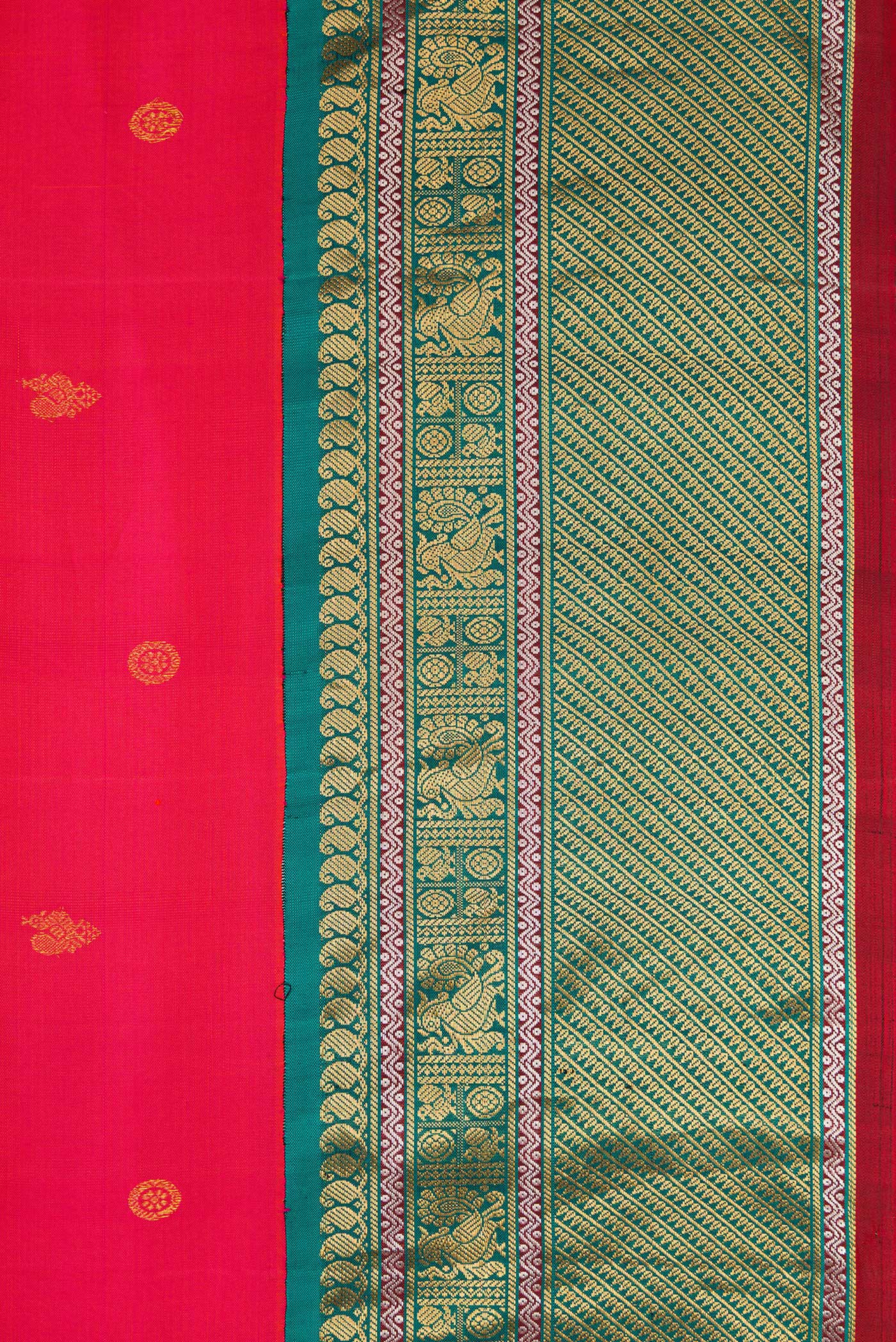 Border image of Coral Dual Tone Gadwal Silk Saree with Zari Butta on the body and Zari Border. 