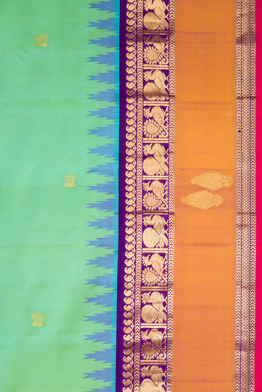 Border image of Light Green Dual Tone Gadwal Silk Saree with Zari Butta on the body and Zari Border. 