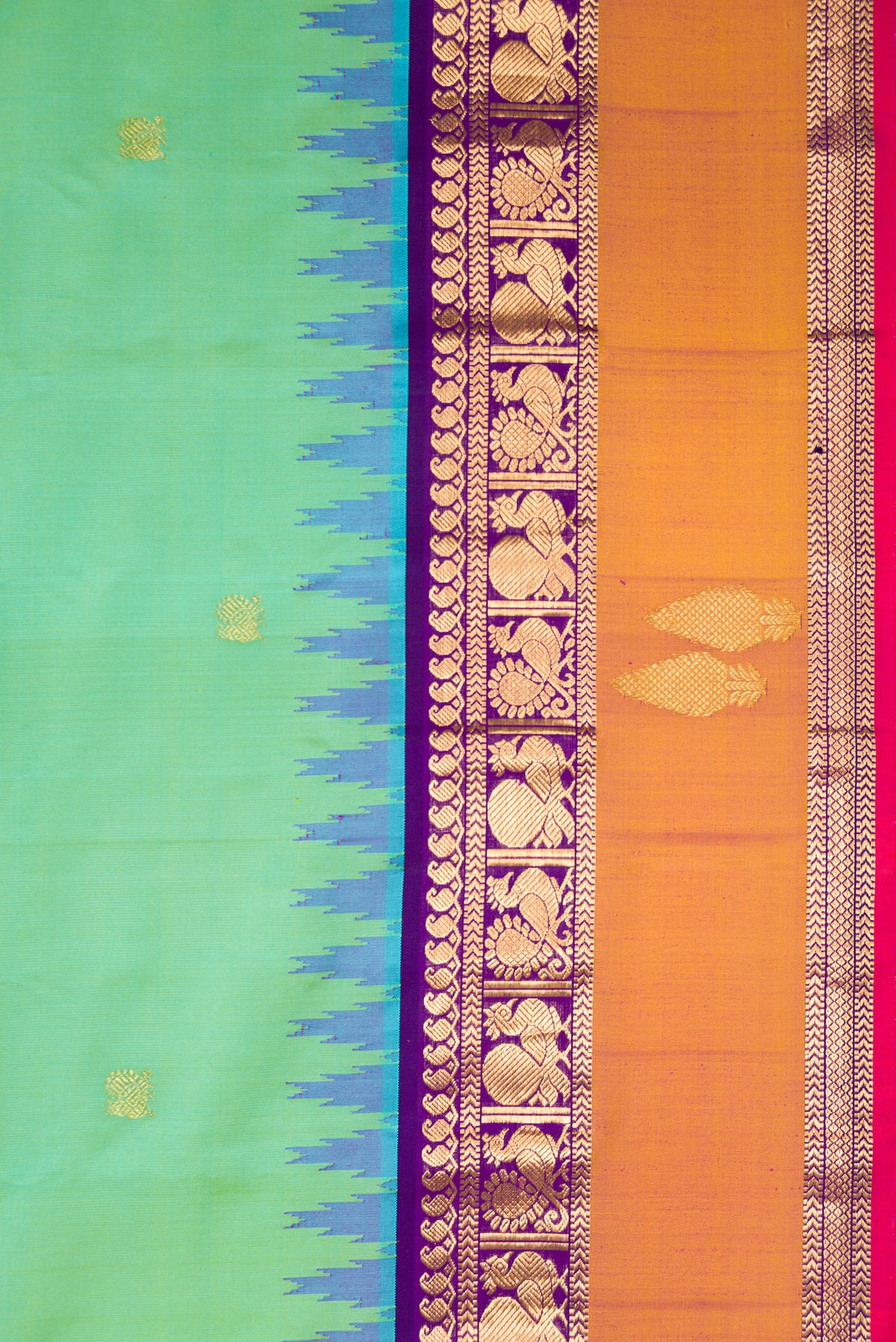 Border image of Light Green Dual Tone Gadwal Silk Saree with Zari Butta on the body and Zari Border. 