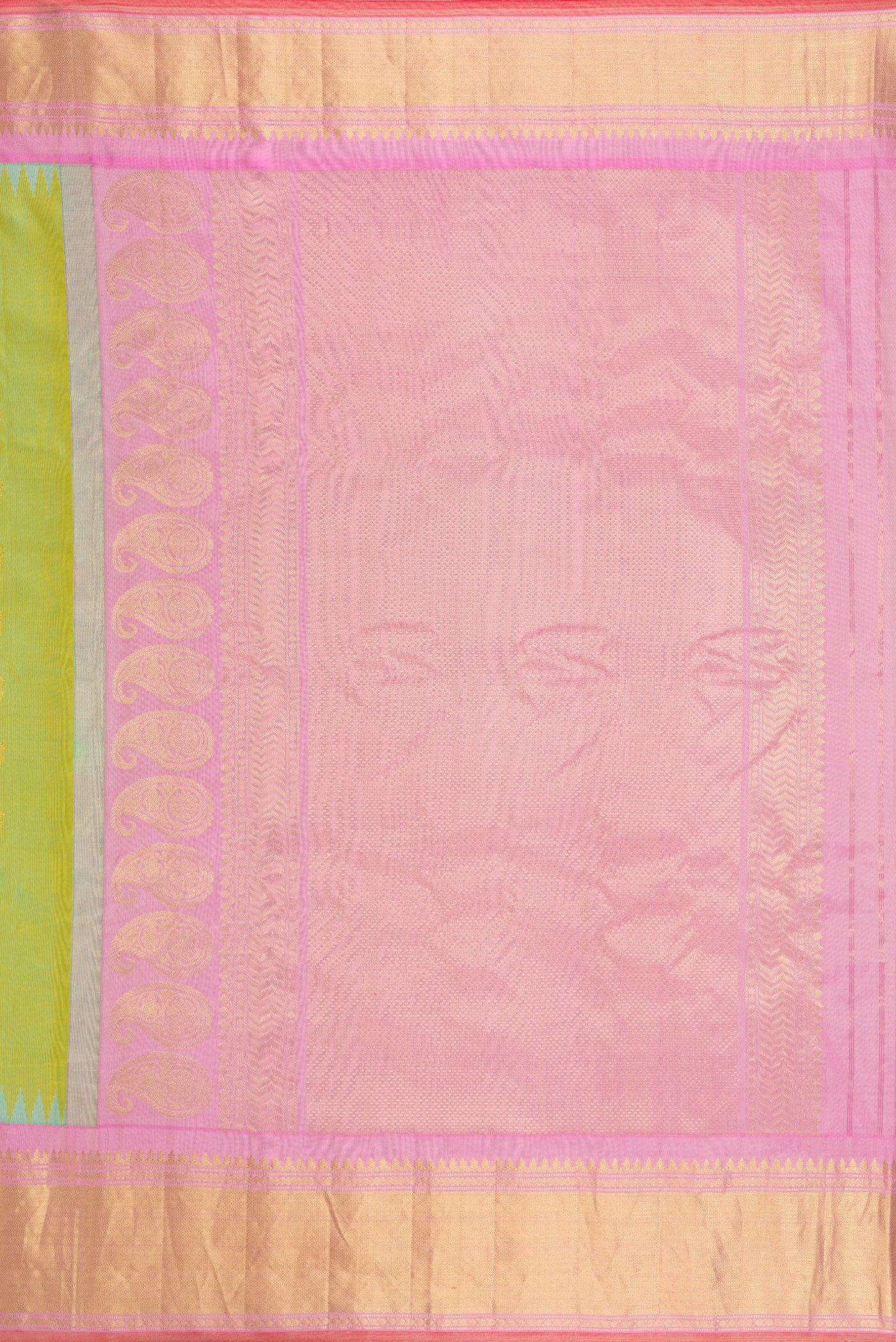 Close up image of the pallu of Light Green Dual Tone Gadwal Silk Saree with Zari Butta on the body and Zari Border. 