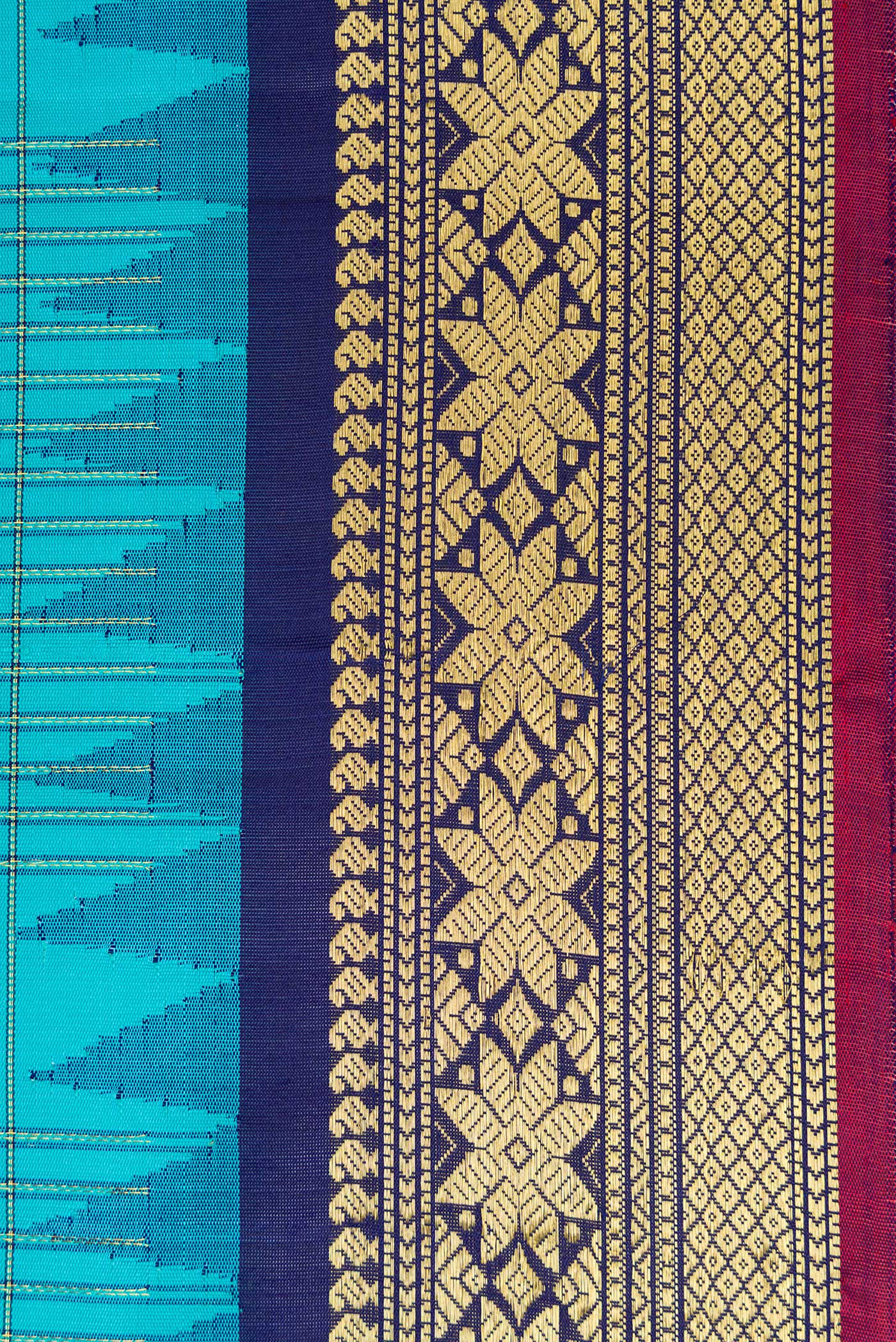Border image of Sky Blue Dual Tone Gadwal Silk Saree with Checked design on the body and Temple Border. 