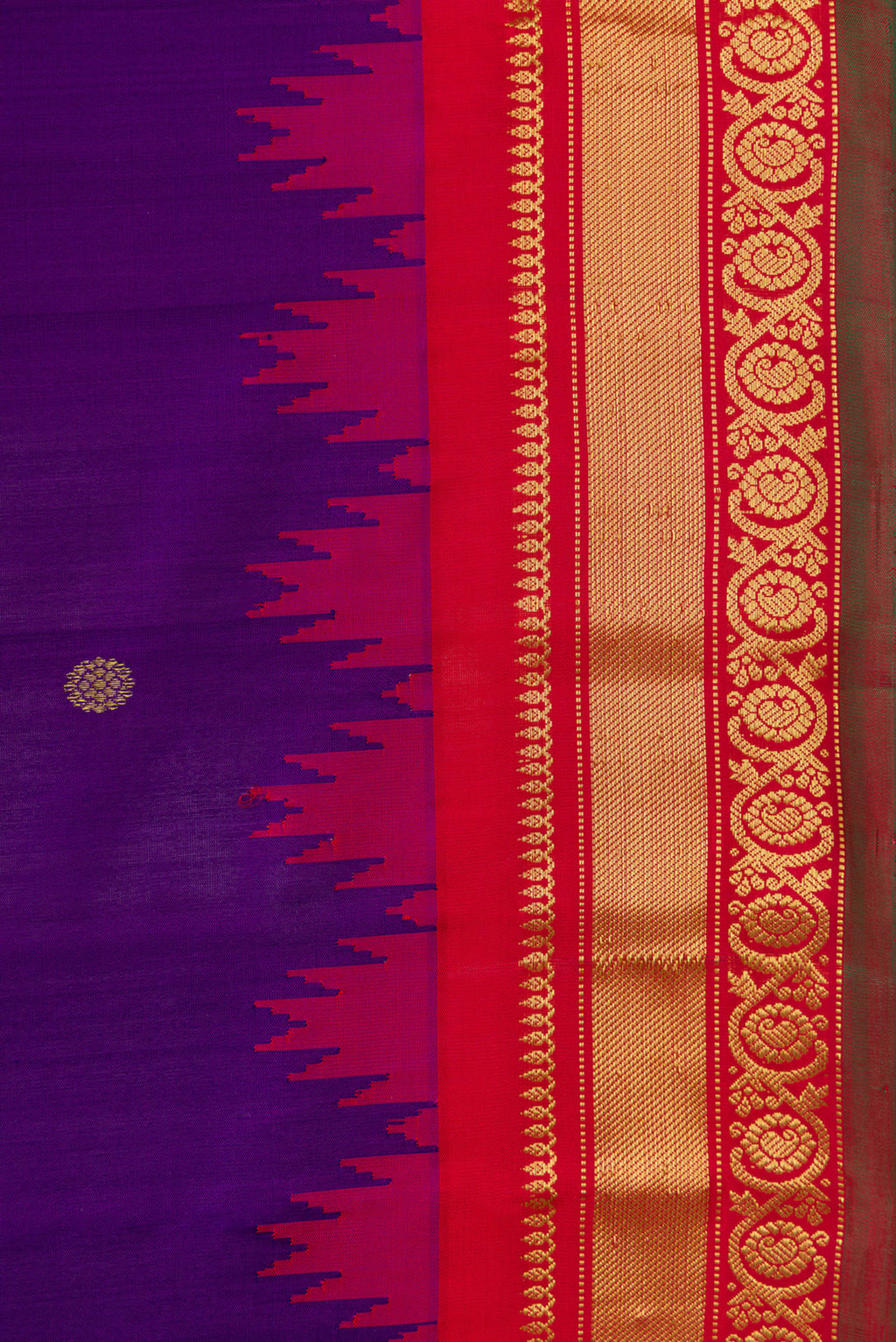 Border image of Purple Dual Tone Gadwal Silk Saree with Zari Butta on the body and Zari Border. 