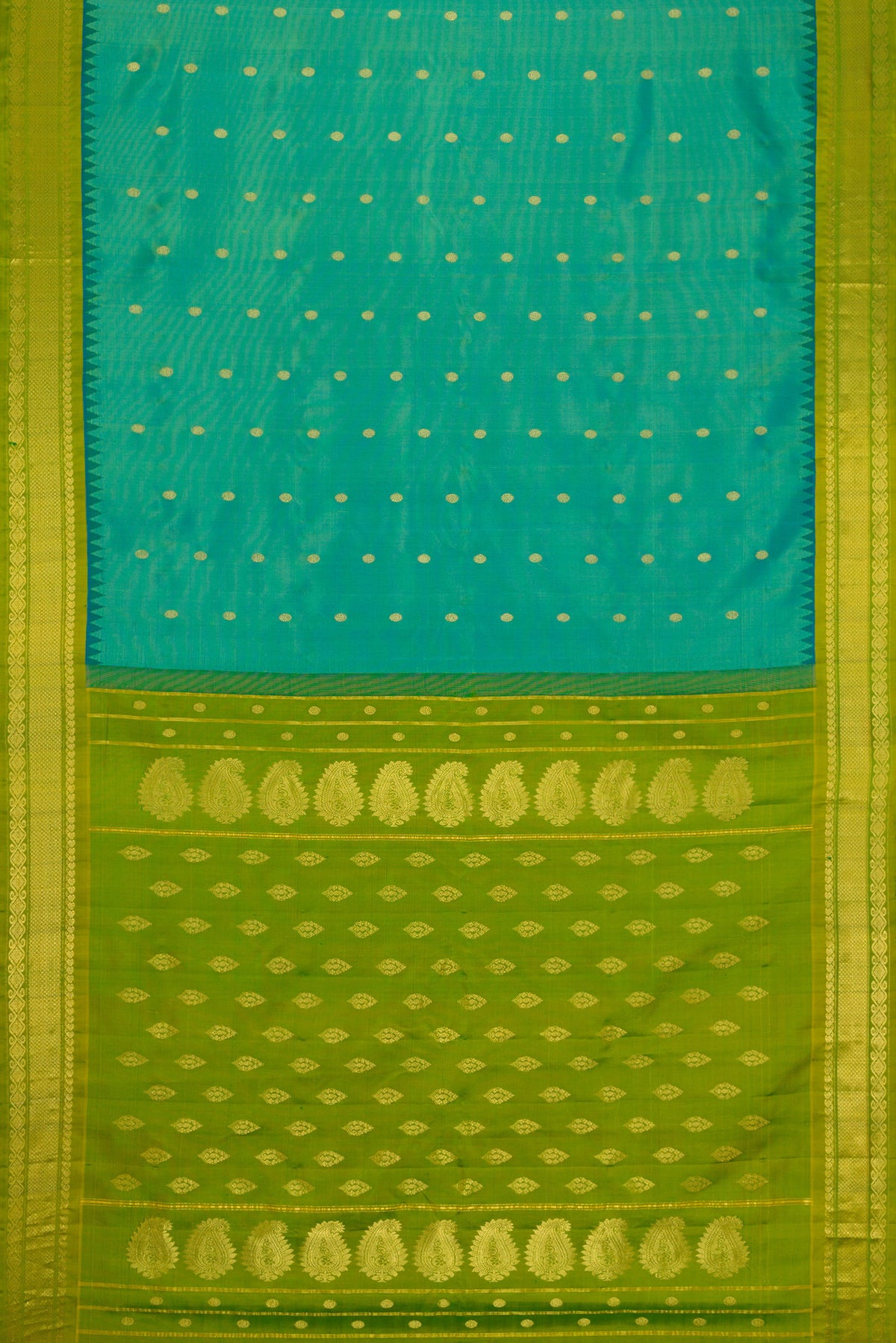 Flat view of Green Dual Tone Gadwal Silk Saree with Zari Butta on the body and Zari Border. 