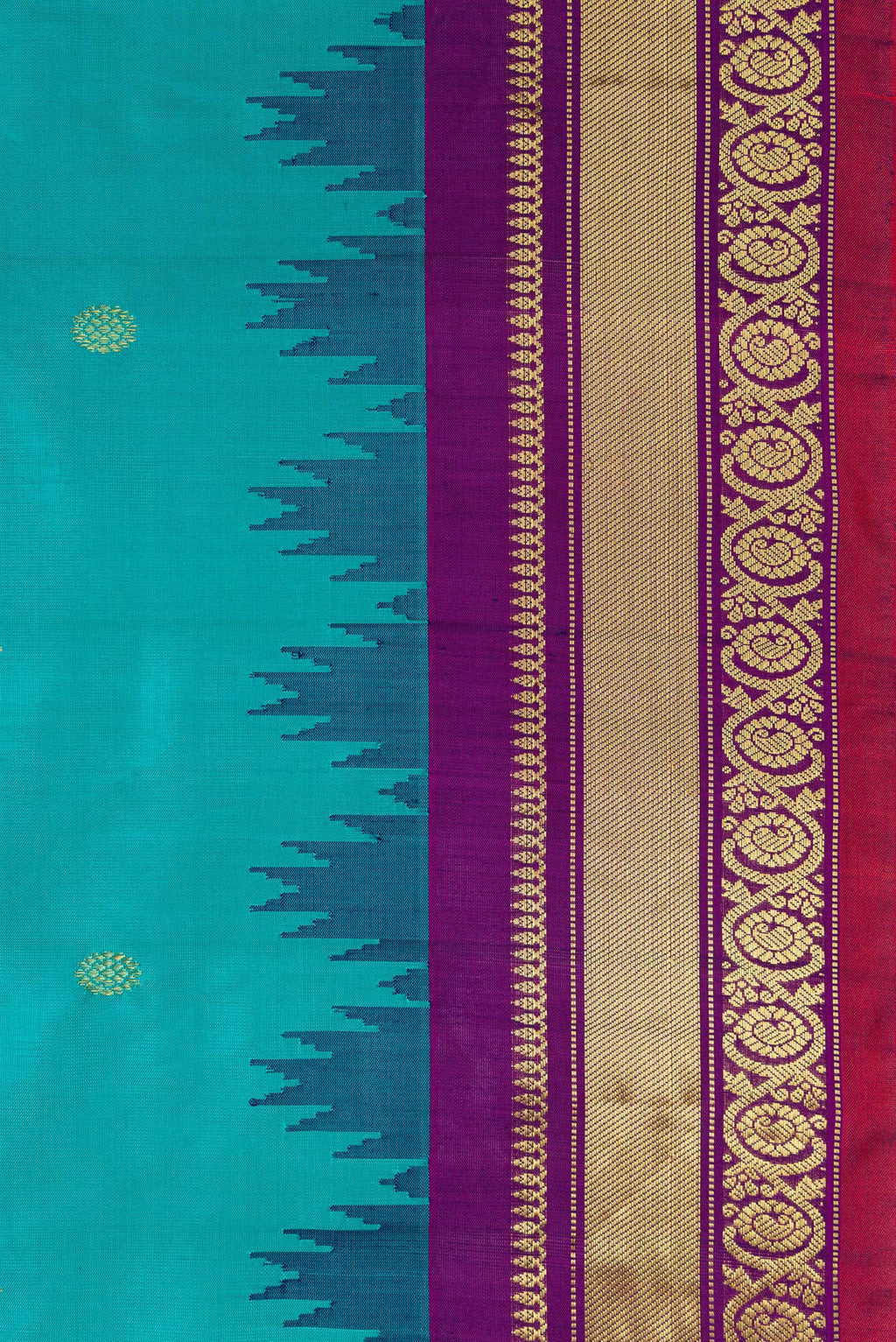 Border image of Maya Blue Dual Tone Gadwal Silk Saree with Zari Butta on the body and Zari Border. 