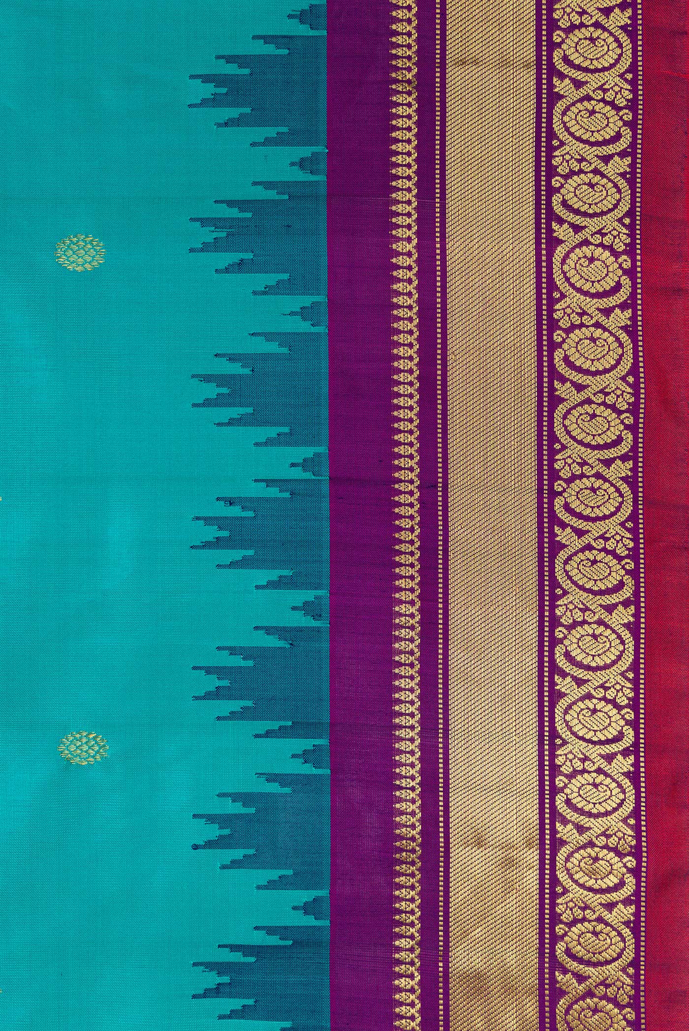 Border image of Maya Blue Dual Tone Gadwal Silk Saree with Zari Butta on the body and Zari Border. 