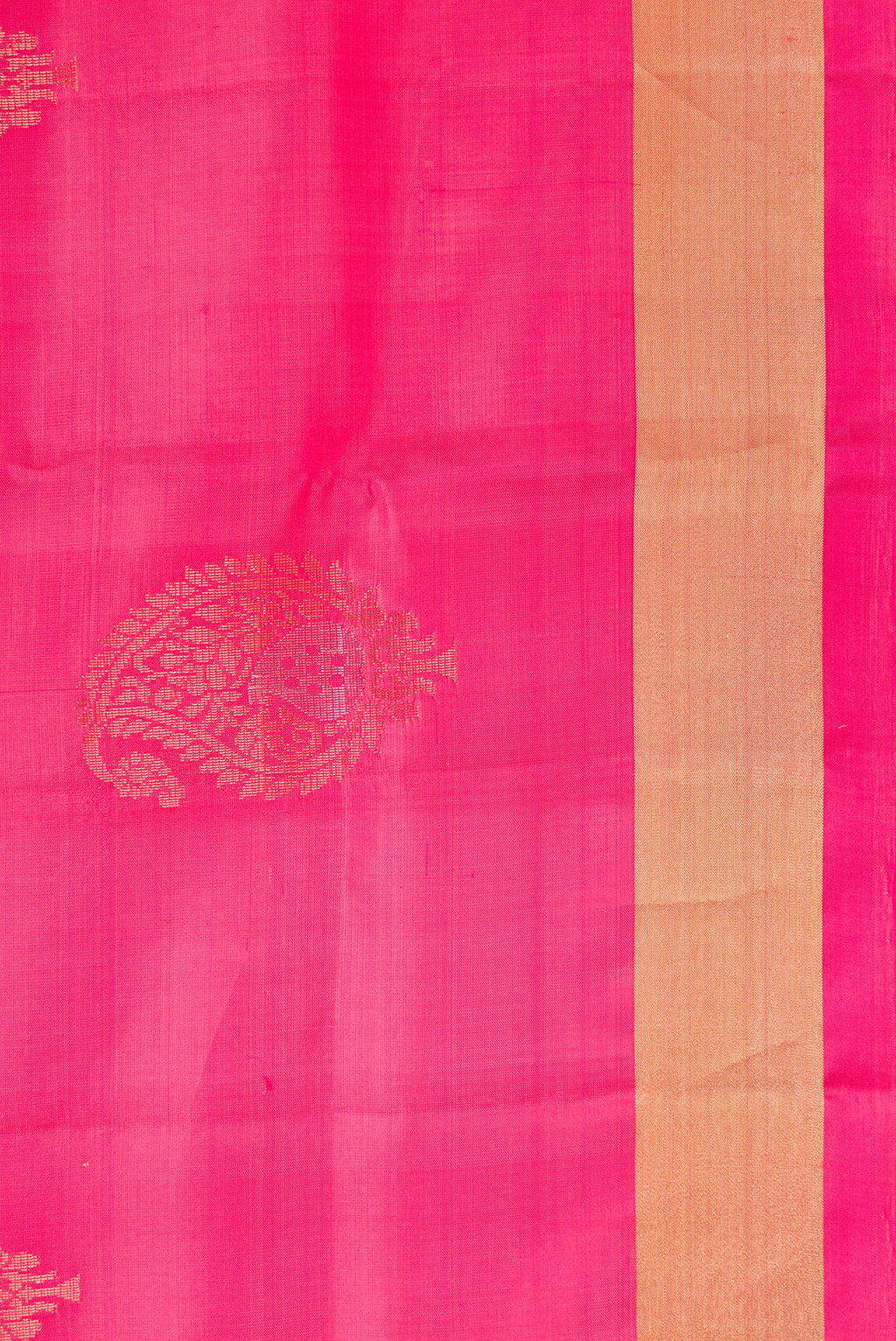 Border image of Pink Dual Tone Soft Silk Saree with Zari Butta on the body and Zari Border. 