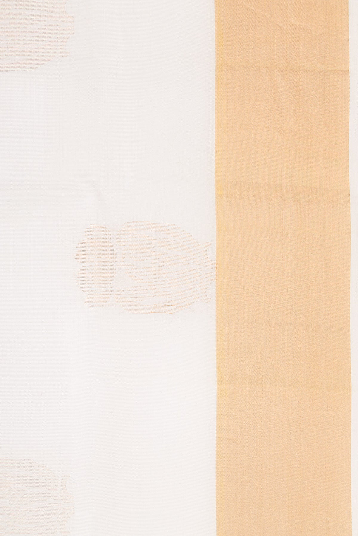 Border image of Off White Dual Tone Soft Silk Saree with Zari Butta on the body and Zari Border. 