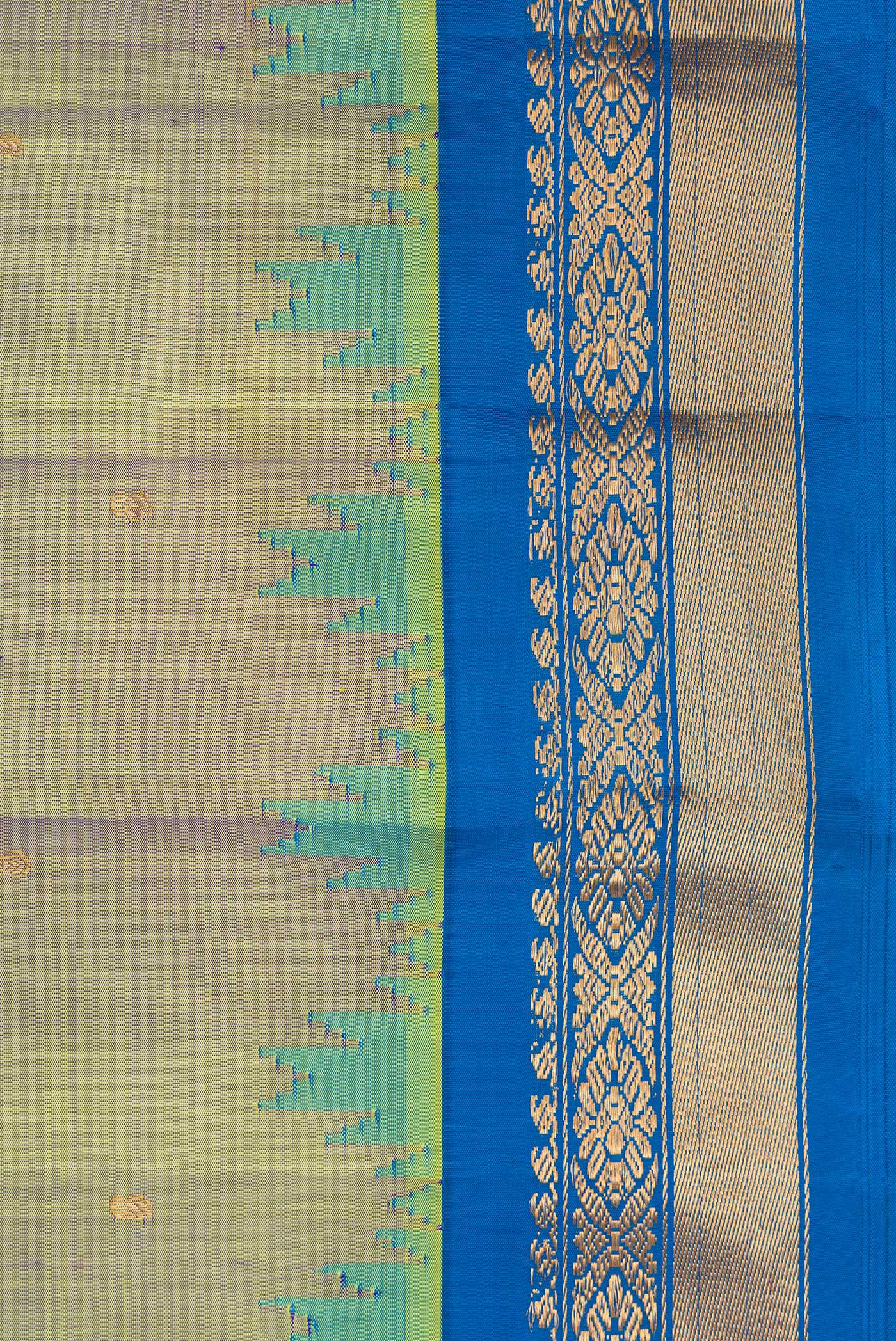 Border image of Mehandi Green Dual Tone Gadwal Silk Saree with Zari Butta on the body and Zari Border. 