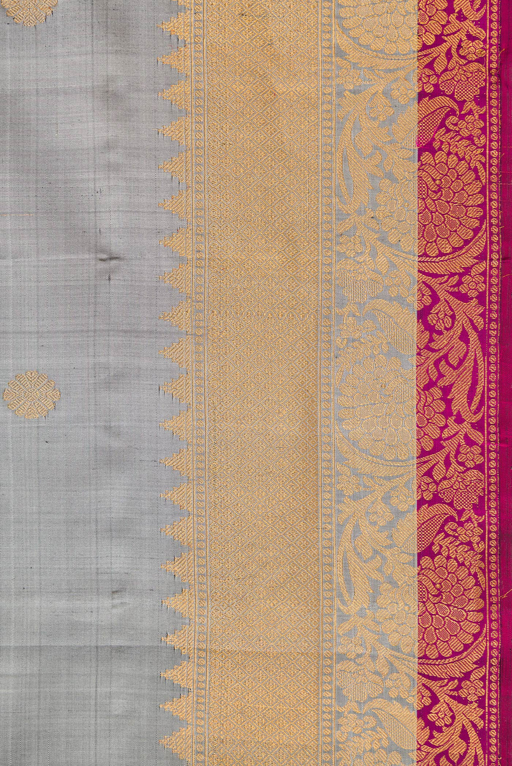 Border image of Grey Dual Tone Gadwal Silk Saree with Zari Butta on the body and Zari Border. 