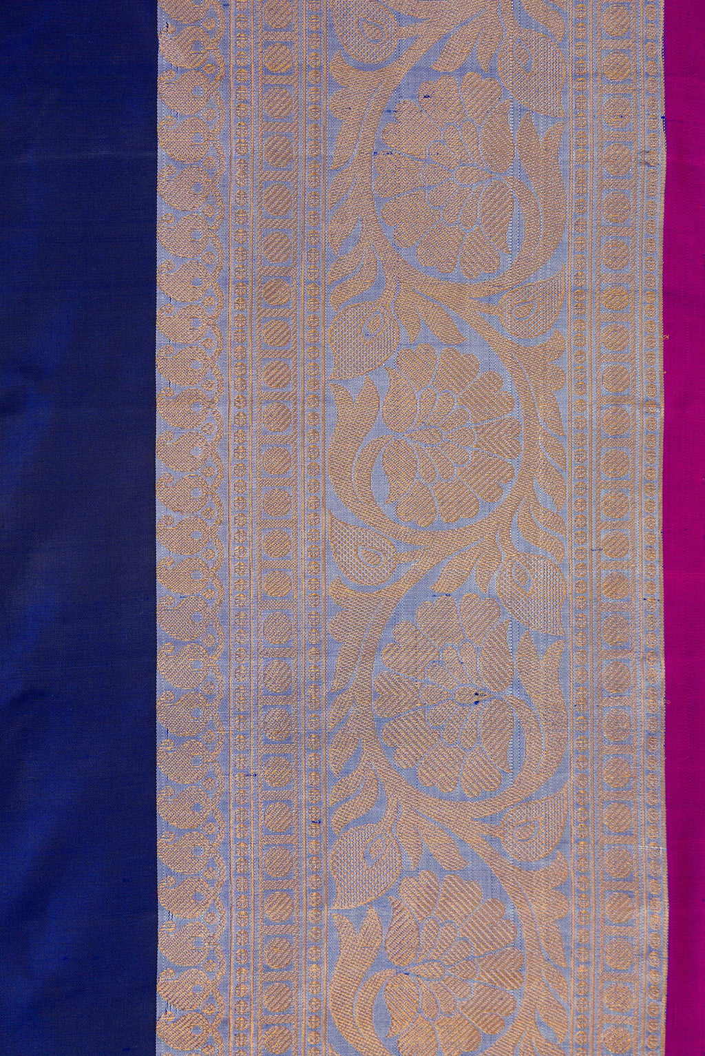 Border image of Royal Blue Dual Tone Gadwal Silk Saree with Zari Butta on the body and Zari Border. 