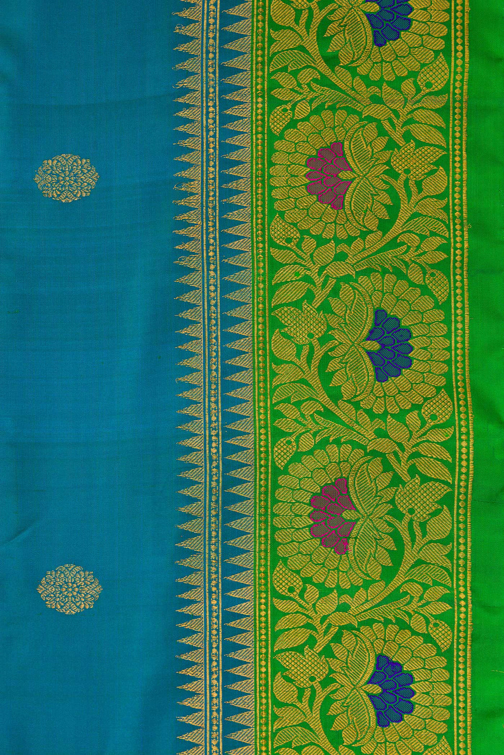 Border image of Peacock Blue Dual Tone Gadwal Silk Saree with Zari Butta on the body and Zari Border. 