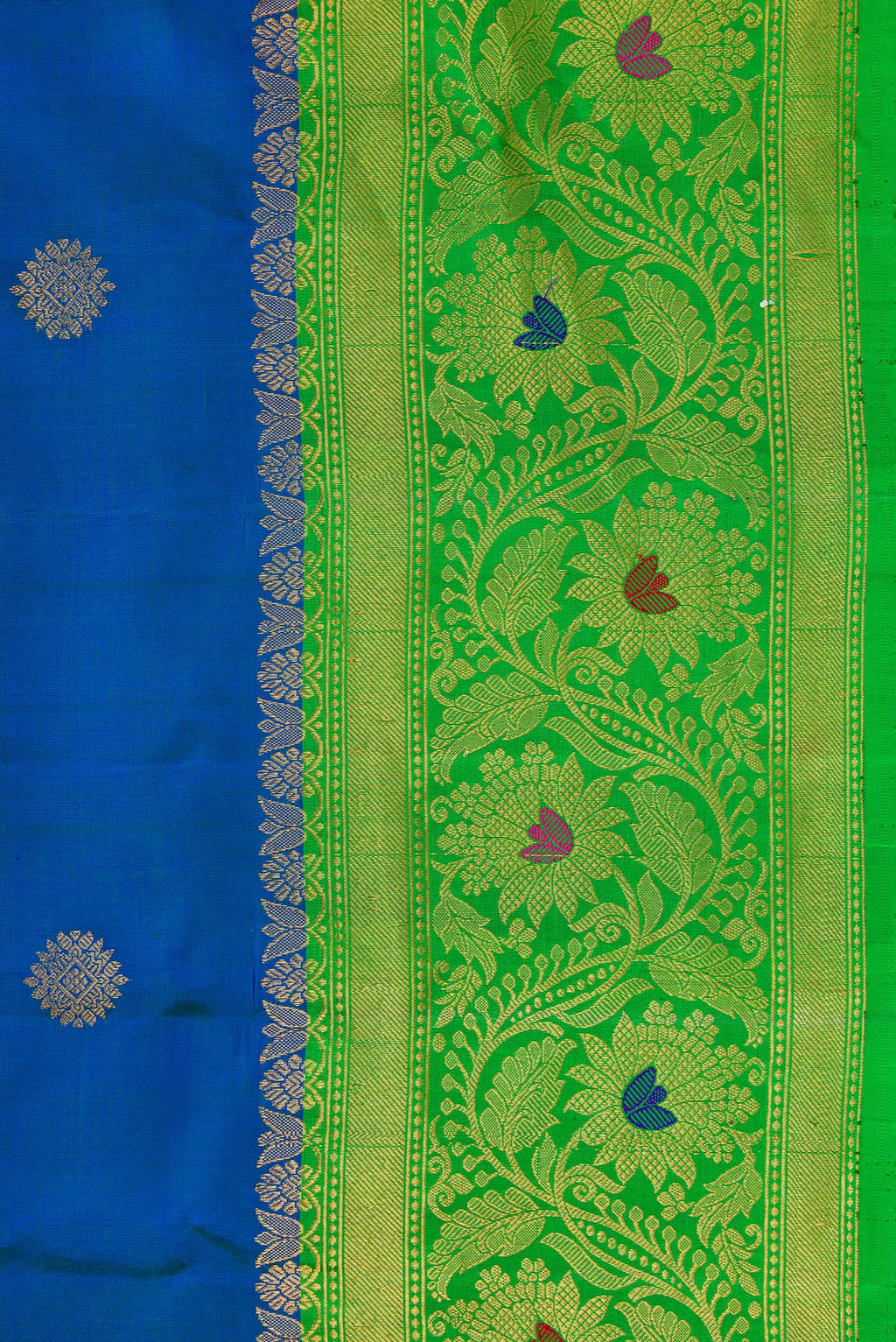 Border image of Peacock Blue Dual Tone Gadwal Silk Saree with Zari Butta on the body and Zari Border. 