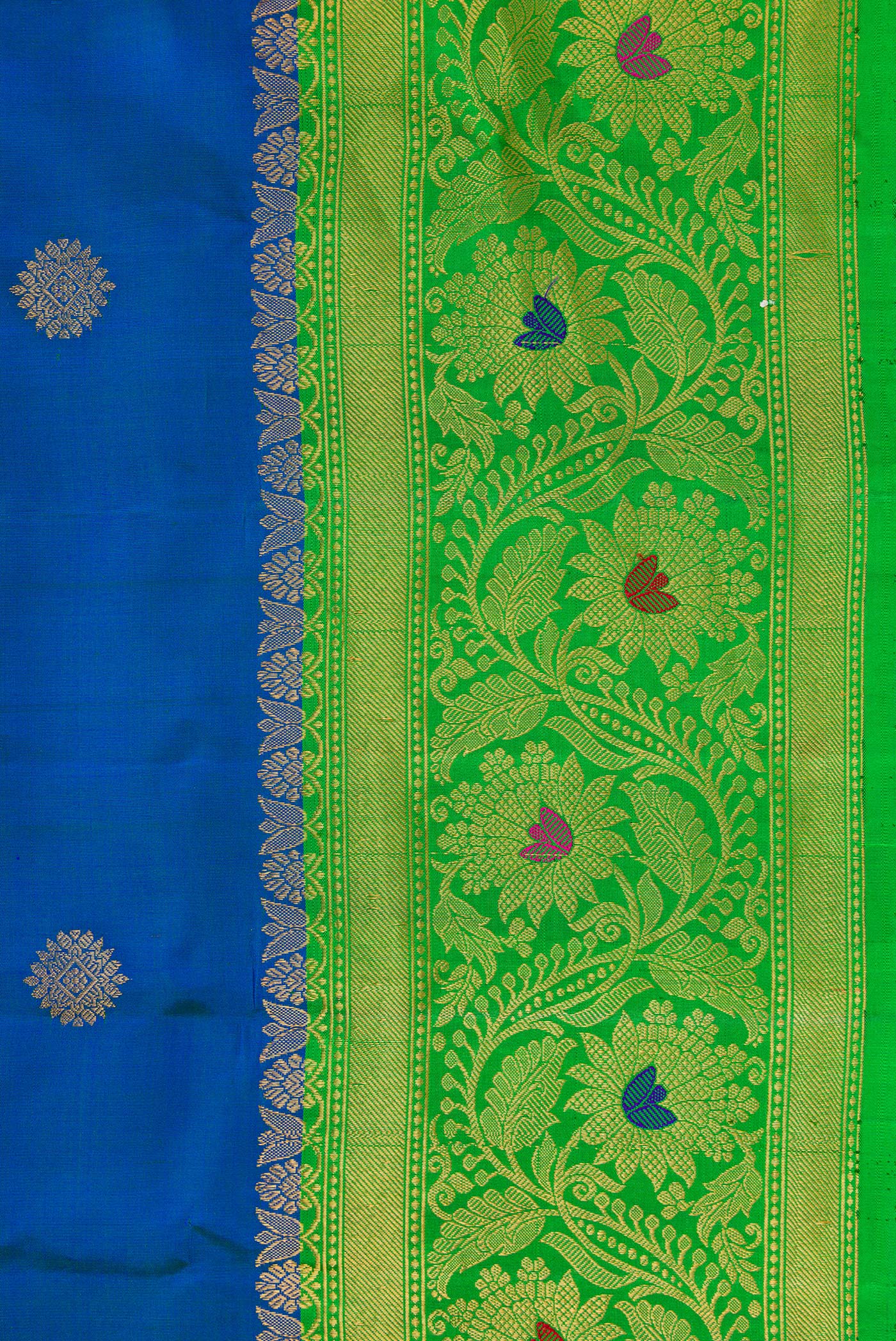 Border image of Peacock Blue Dual Tone Gadwal Silk Saree with Zari Butta on the body and Zari Border. 