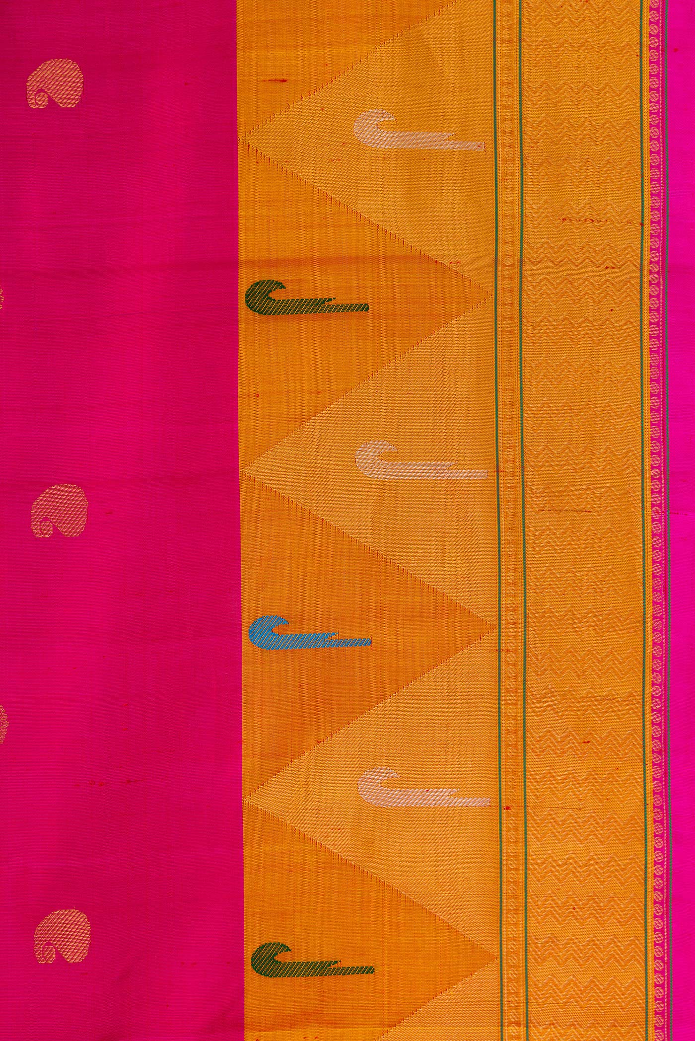Border image of Pink Dual Tone Paithani Silk Saree with Zari Butta on the body and Zari Border. 