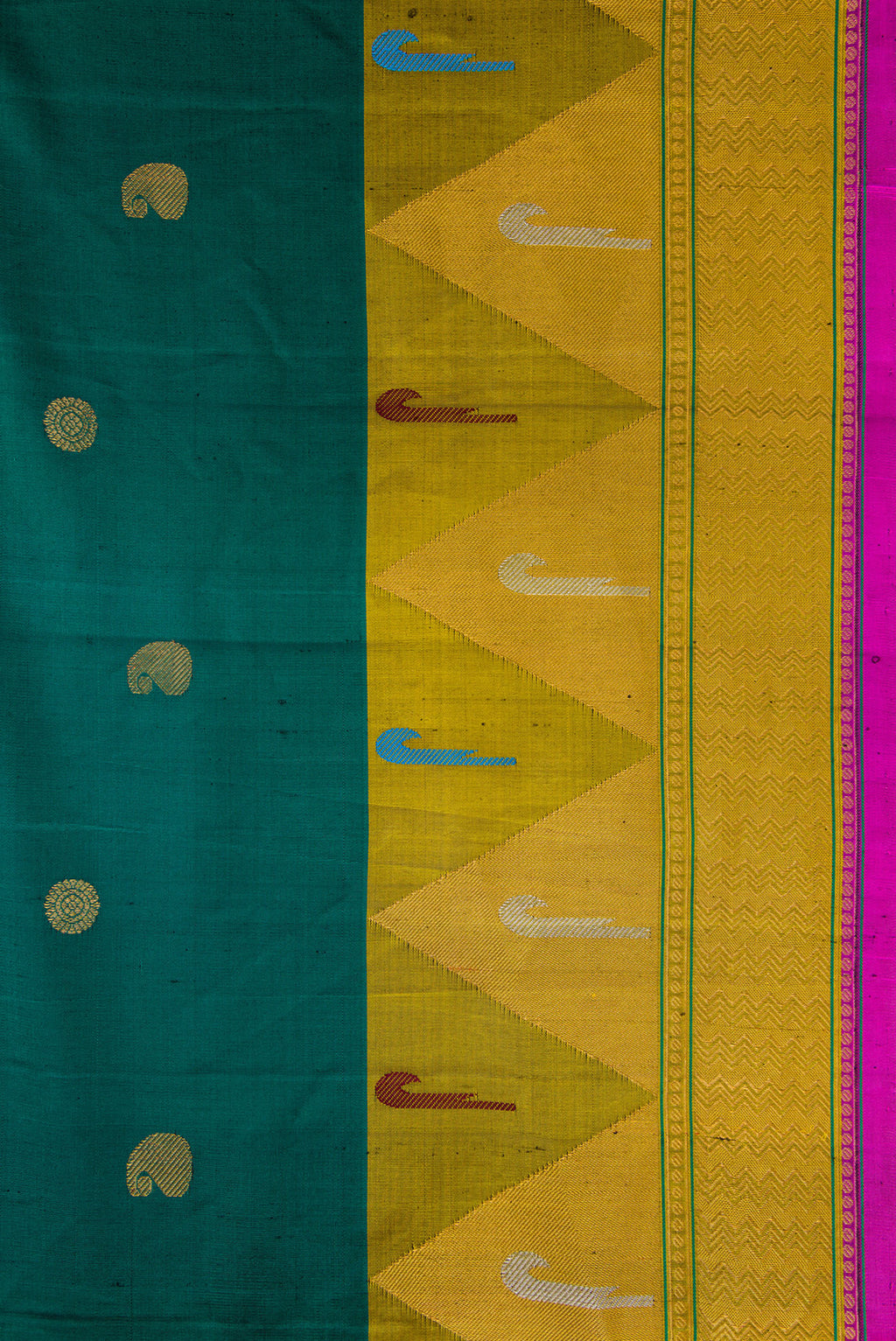 Border image of Green Dual Tone Gadwal Silk Saree with Zari Butta on the body and Paithani Border. 