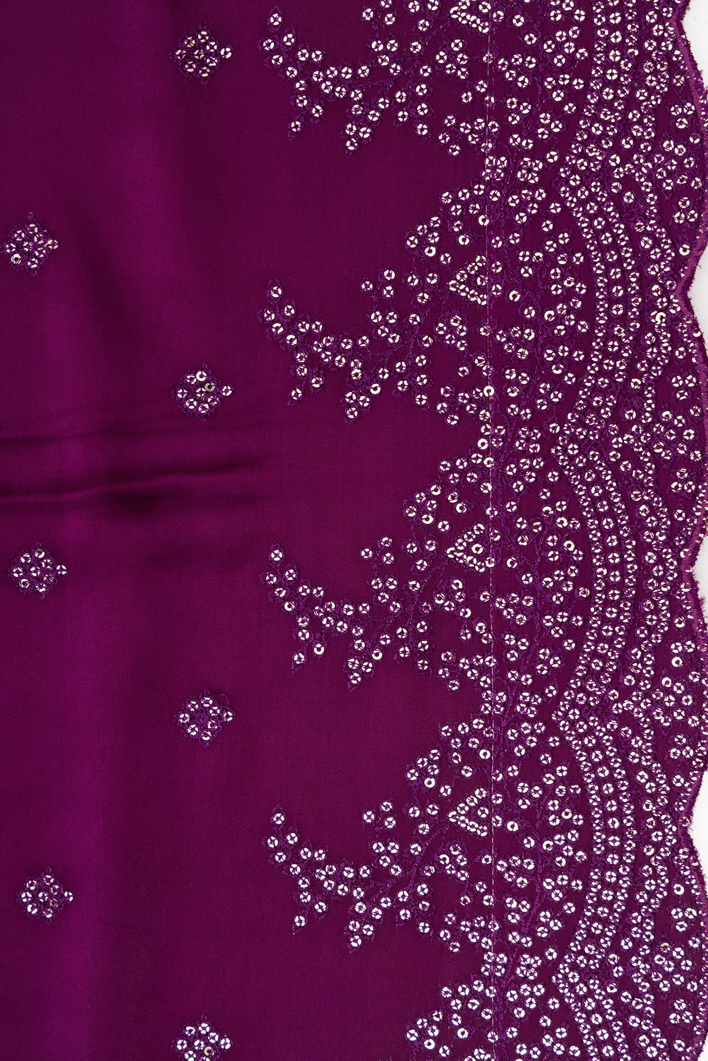 Border image of Purple Dual Tone Crepe Saree with Embroidery on the body and Embroidery Border. 