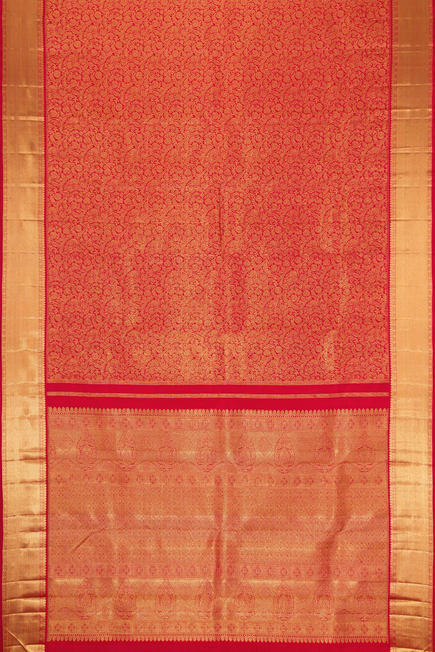 Flat view of Dark Pink Dual Tone Kanchipuram Silk Saree with Zari Brocade on the body and Zari Border. 
