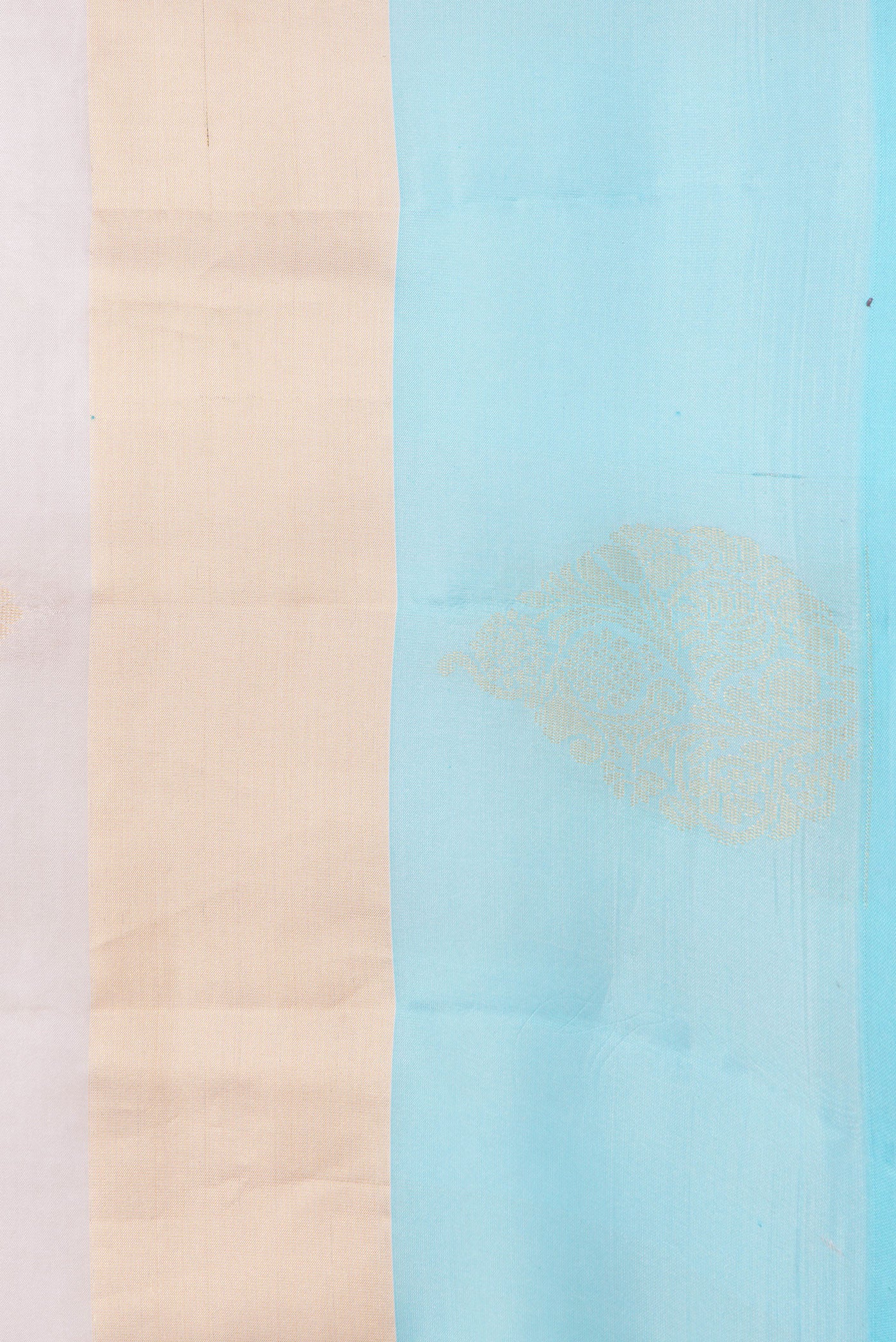 Border image of Rose Gold Dual Tone Soft Silk Saree with Zari Butta on the body and Fancy Border. 