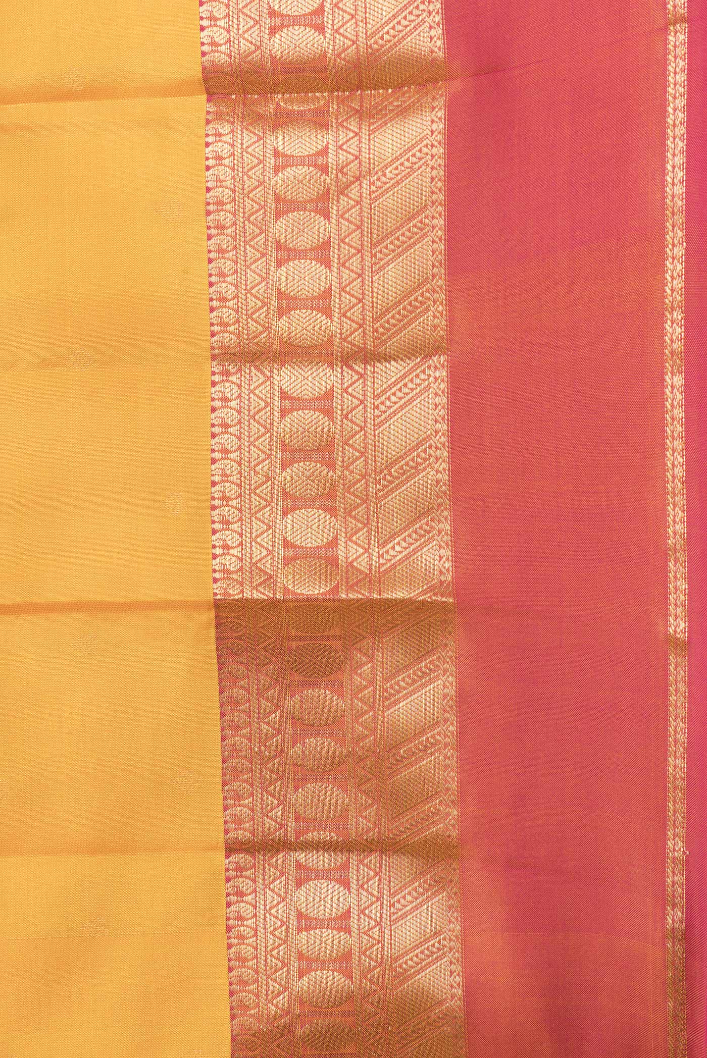 Border image of Yellow Dual Tone Kanchipuram Silk Saree with Zari Butta on the body and Zari Border. 