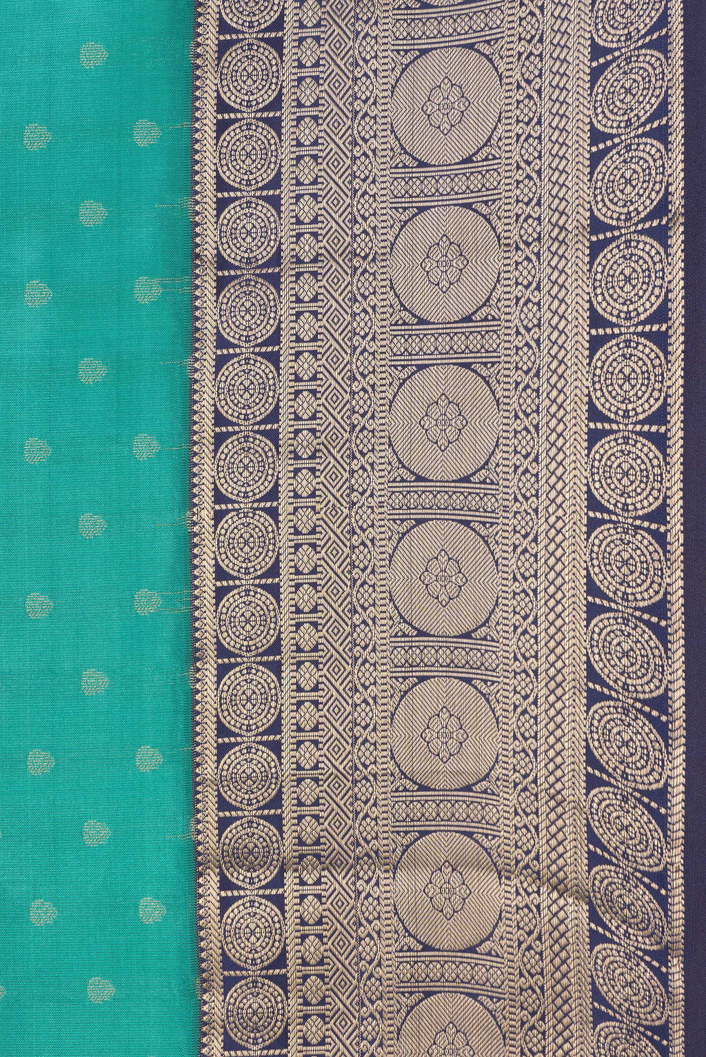 Border image of Sea Green Dual Tone Kanchipuram Silk Saree with Zari Butta on the body and Zari Border. 