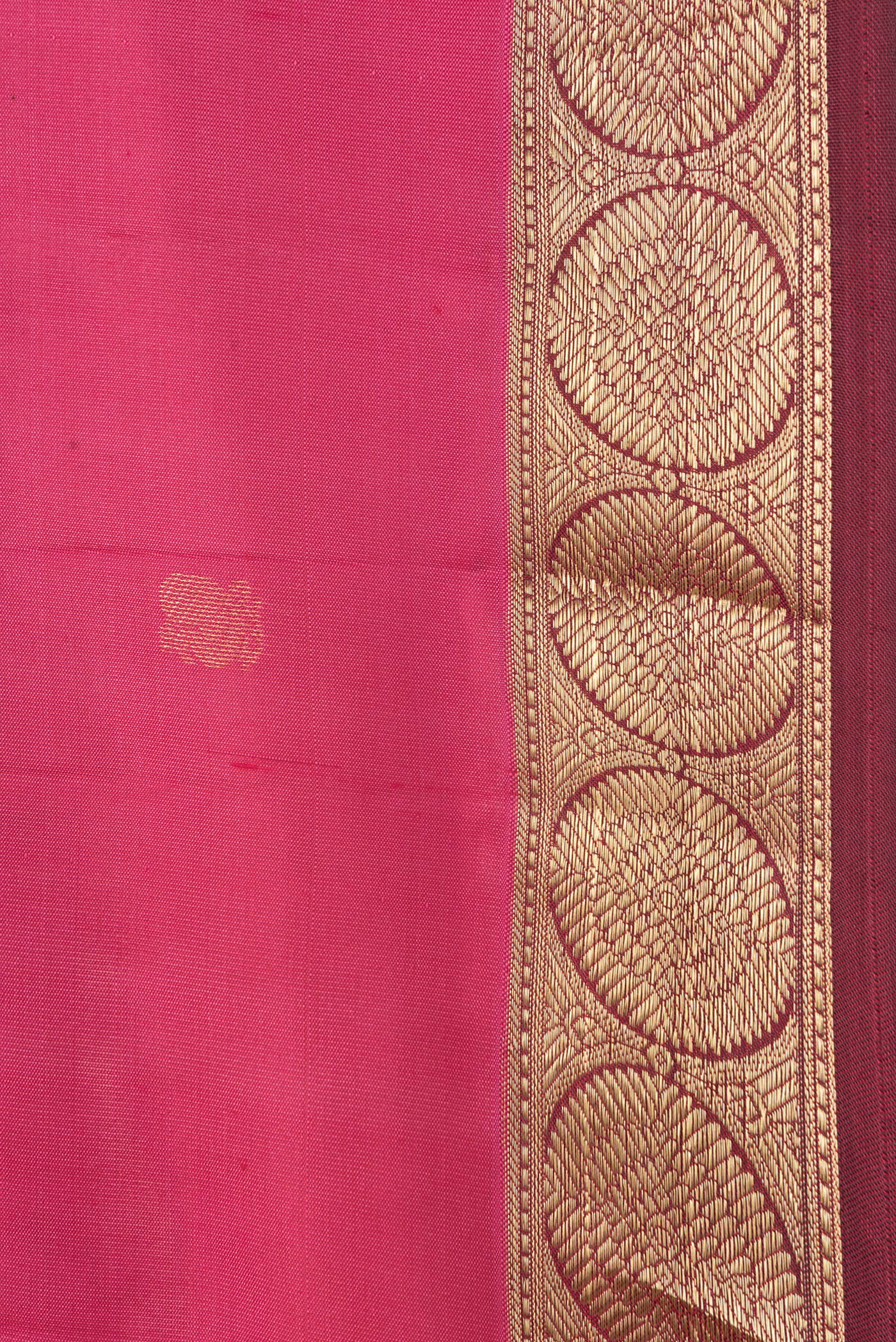 Border image of Pink Dual Tone Kanjivaram Silk Saree with Zari Butta on the body and Zari Border. 