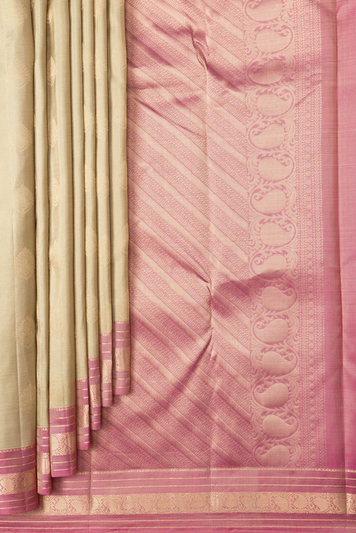 Pleats and pallu of Dark Beige Dual Tone Kanchipuram Silk Saree with Zari Butta on the body and Zari Border. 
