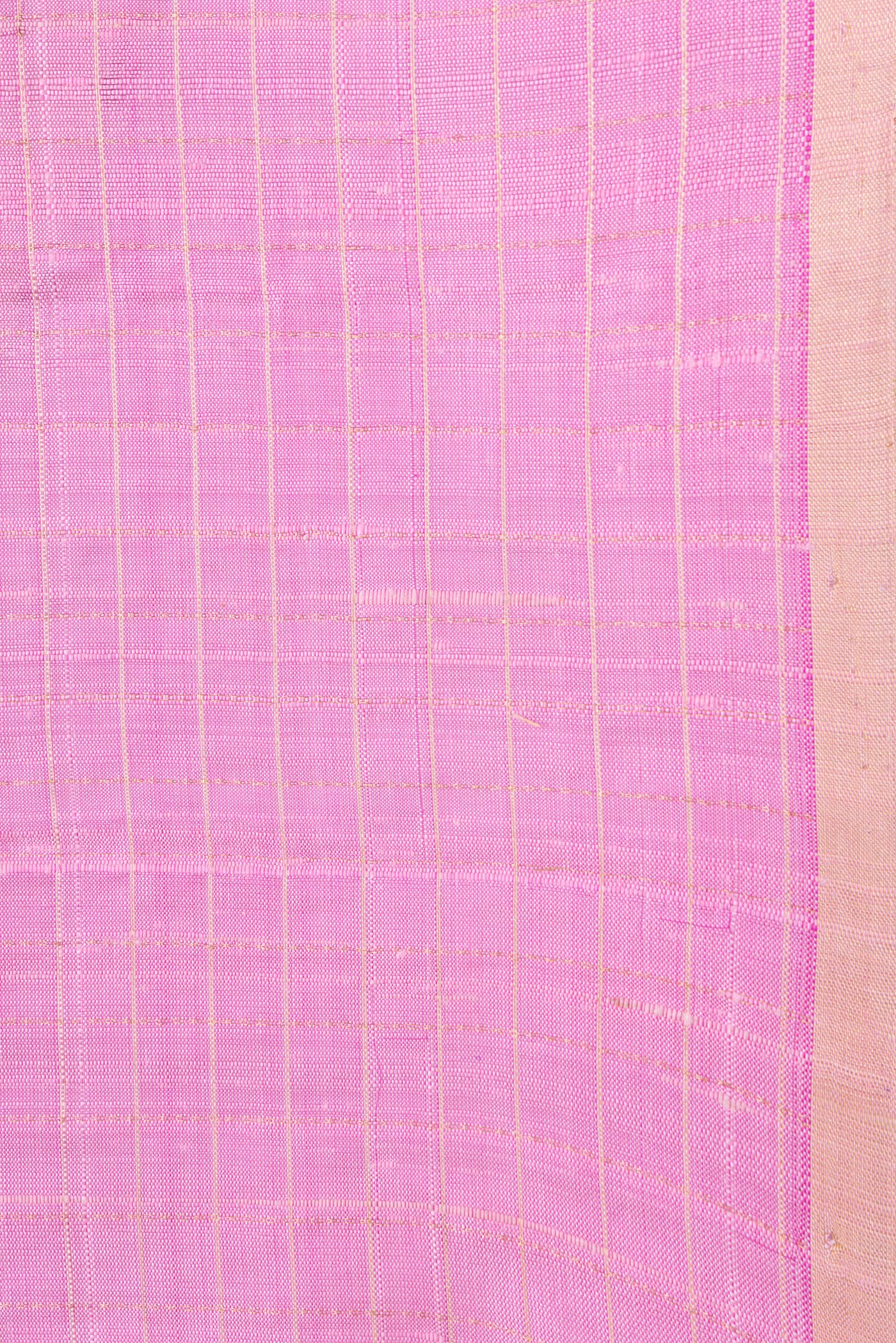 Border image of Pink Dual Tone Raw Silk Saree with Checked design on the body and Thin Zari Line. 