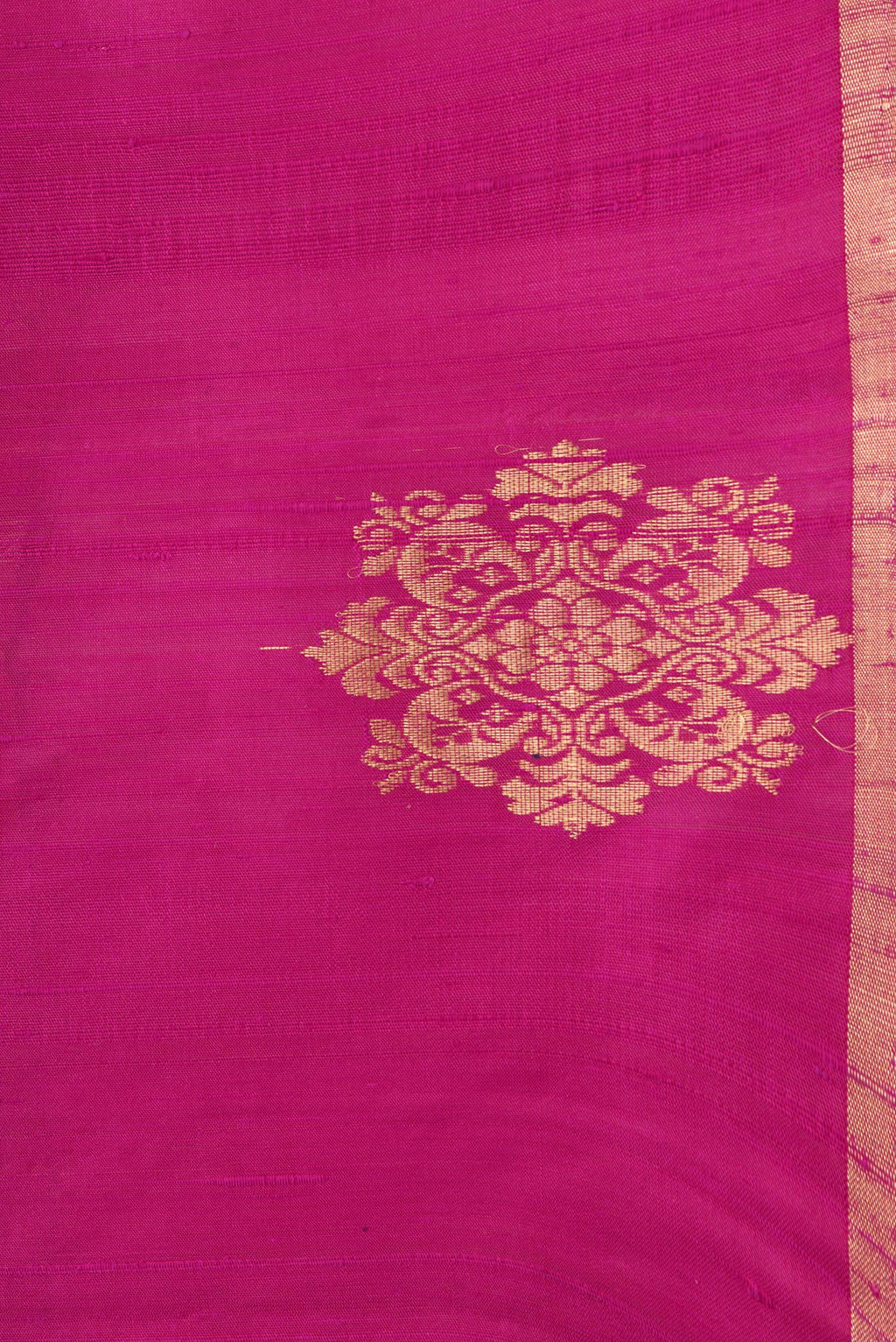 Border image of Pink Dual Tone Raw Silk Saree with Plain Body and Fancy Border. 