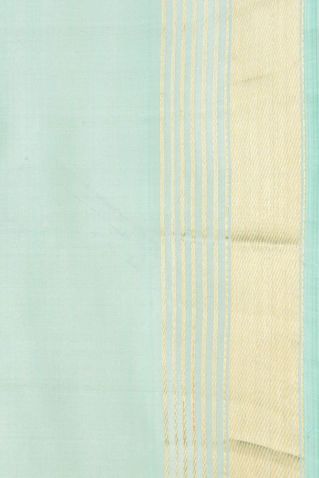 Border image of Sea Green Dual Tone Kanjivaram Silk Saree with Plain Body and Zari Border. 