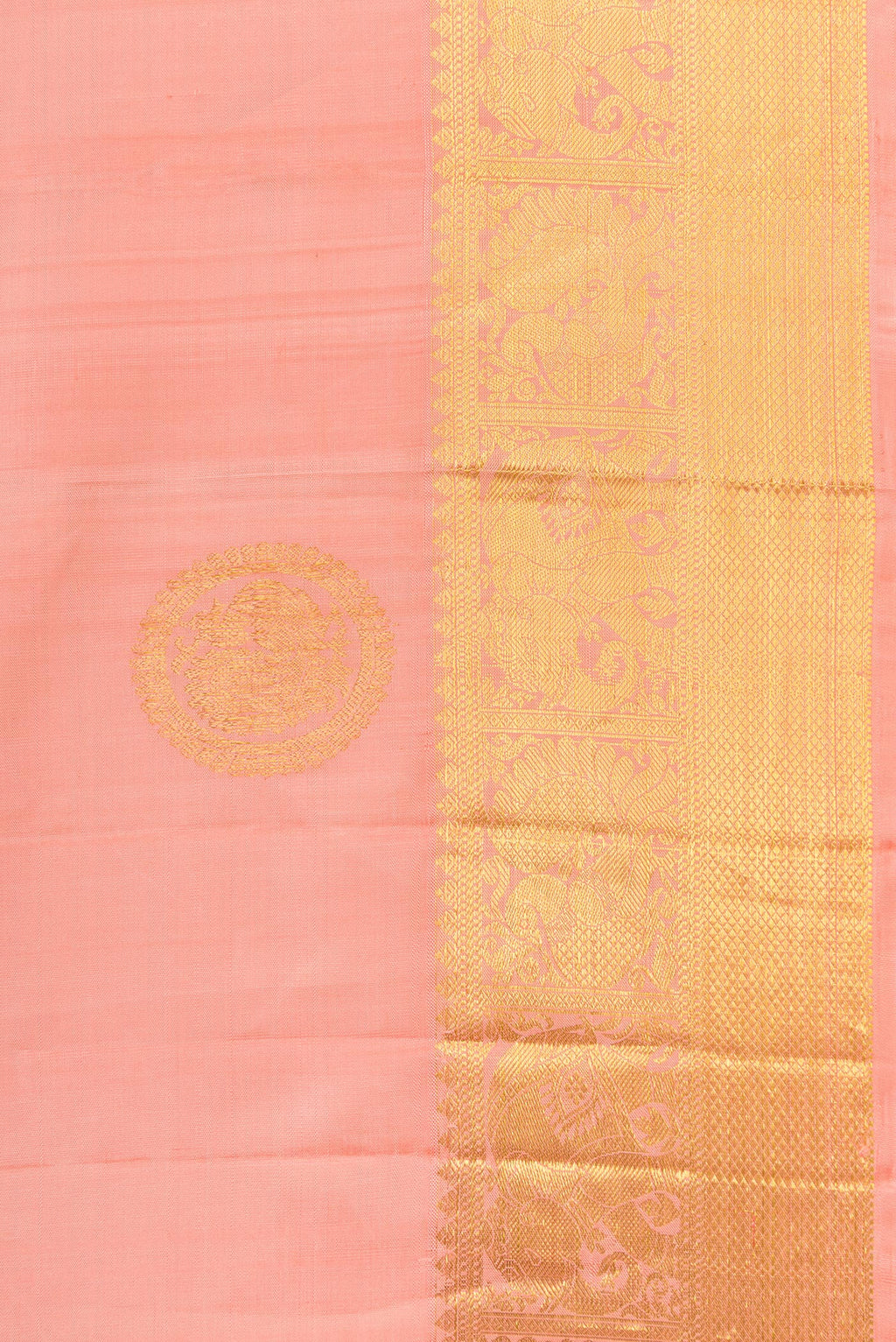 Border image of Pink Dual Tone Kanjivaram Silk Saree with Zari Brocade on the body and Zari Border. 