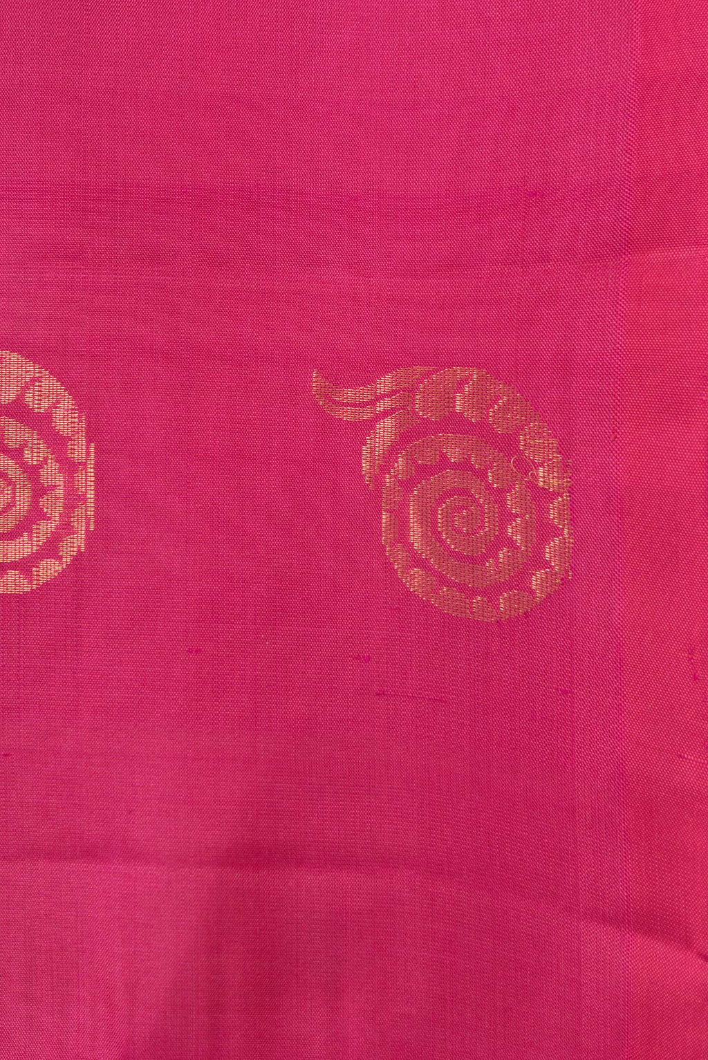Border image of Pink Dual Tone Soft Silk Saree with Zari Butta on the body and Without Border. 