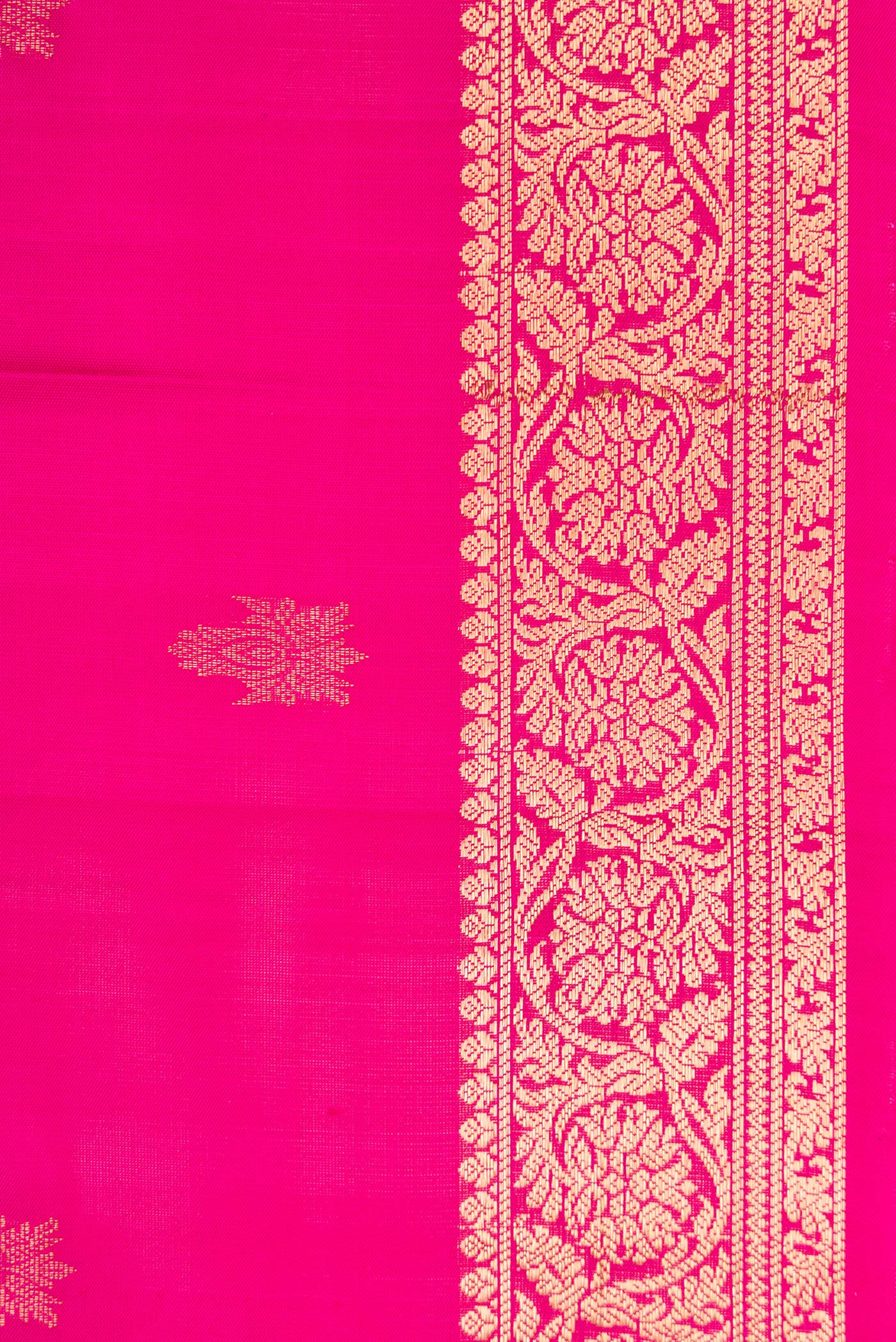 Border image of Pink Dual Tone Soft Silk Saree with Zari Butta on the body and Zari Border. 