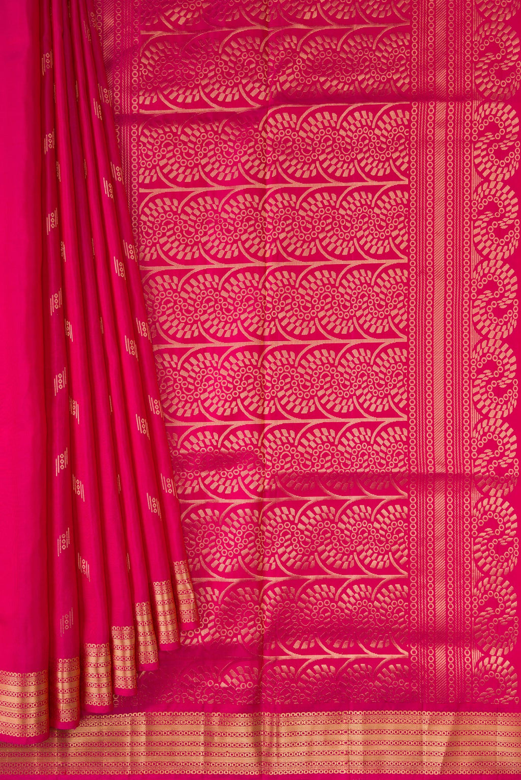 Pleats and pallu of Pink Dual Tone Soft Silk Saree with Zari Butta on the body and Zari Border. 