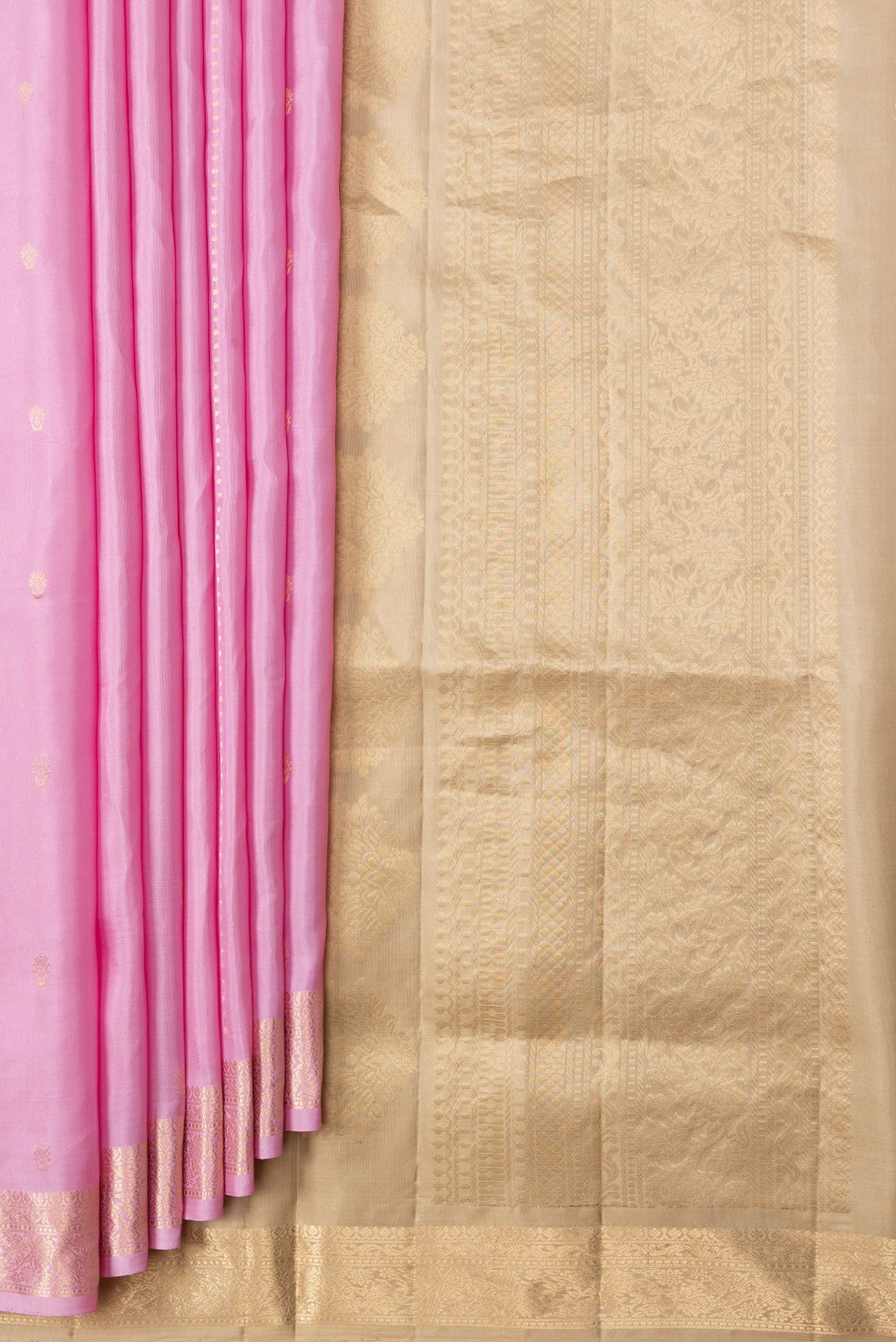 Pleats and pallu of Pink Dual Tone Soft Silk Saree with Zari Butta on the body and Zari Border. 