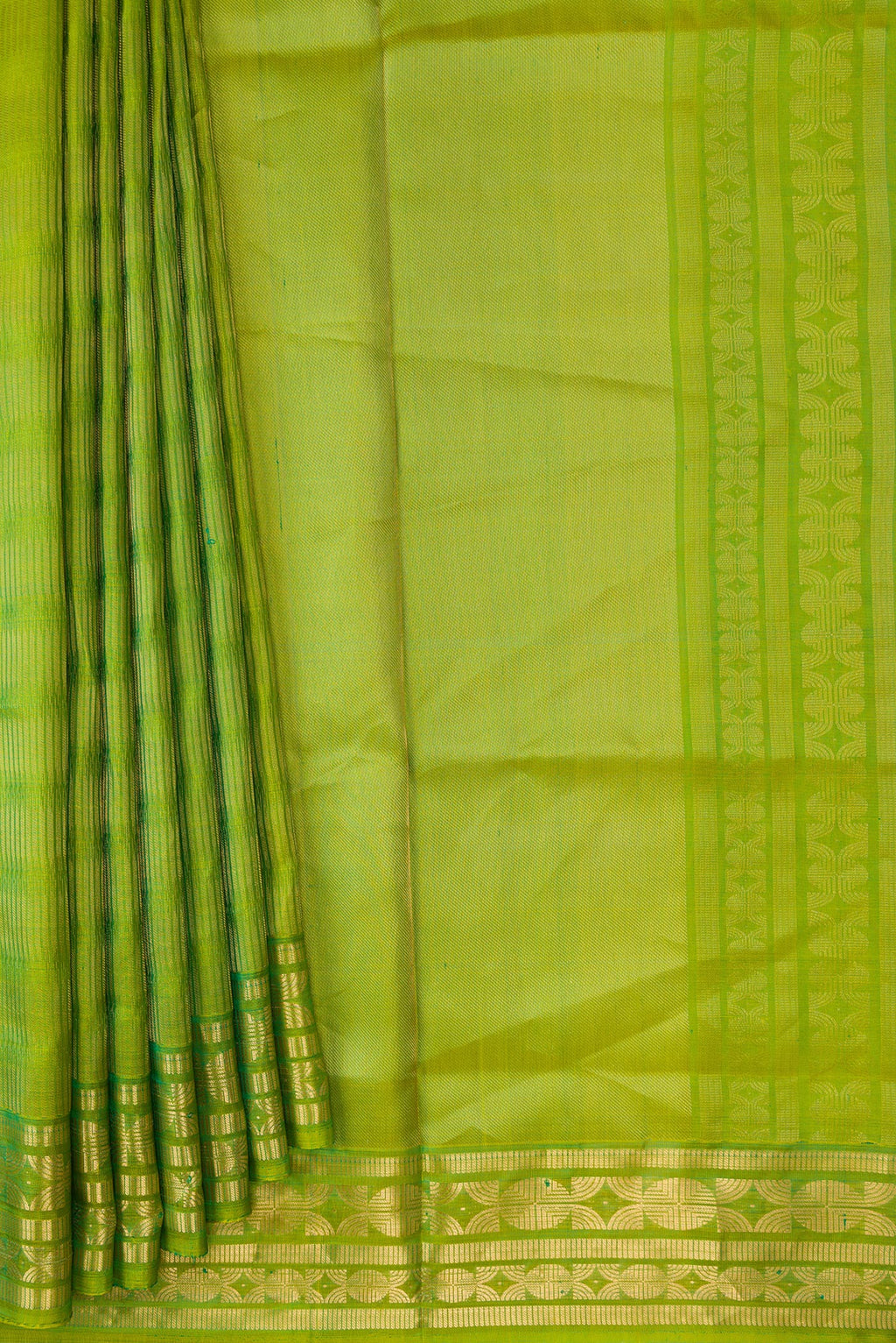 Pleats and pallu of Green Dual Tone Soft Silk Saree with Zari Brocade on the body and Zari Border. 